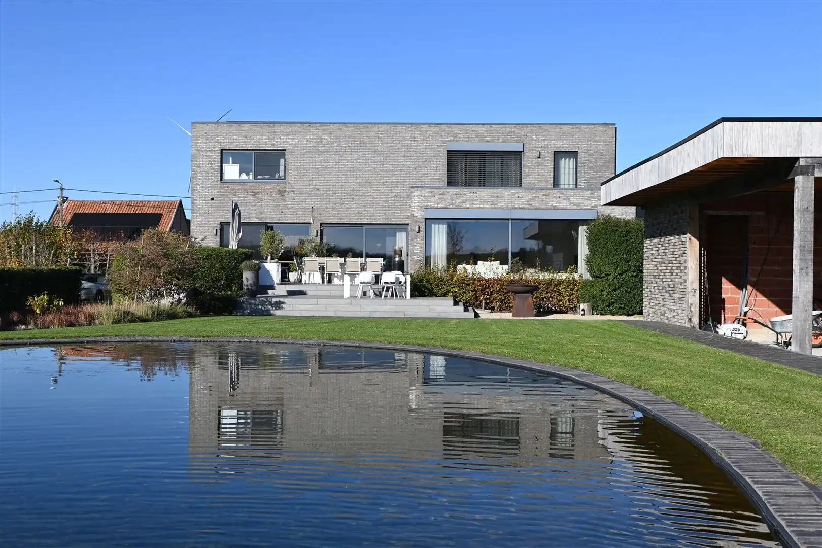 Landelijk gelegen villa met weids zicht. foto 27