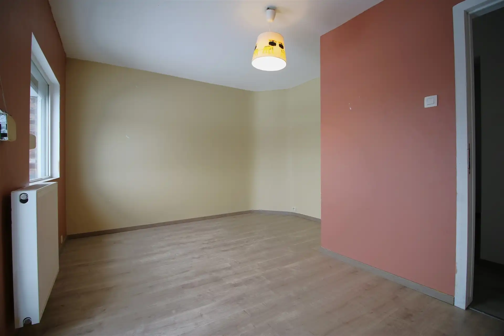 Vernieuwde gezellige woning in centrum Ruisbroek foto 13