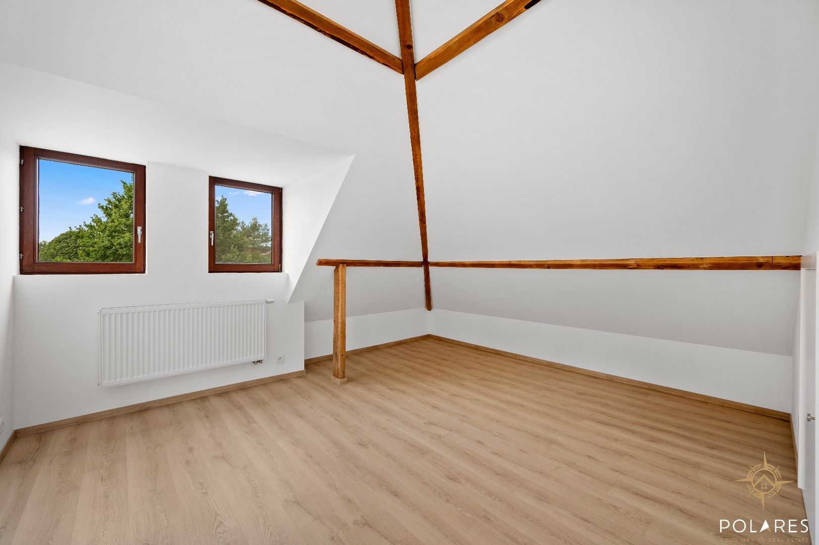 Open bebouwing met veel tuin foto 16