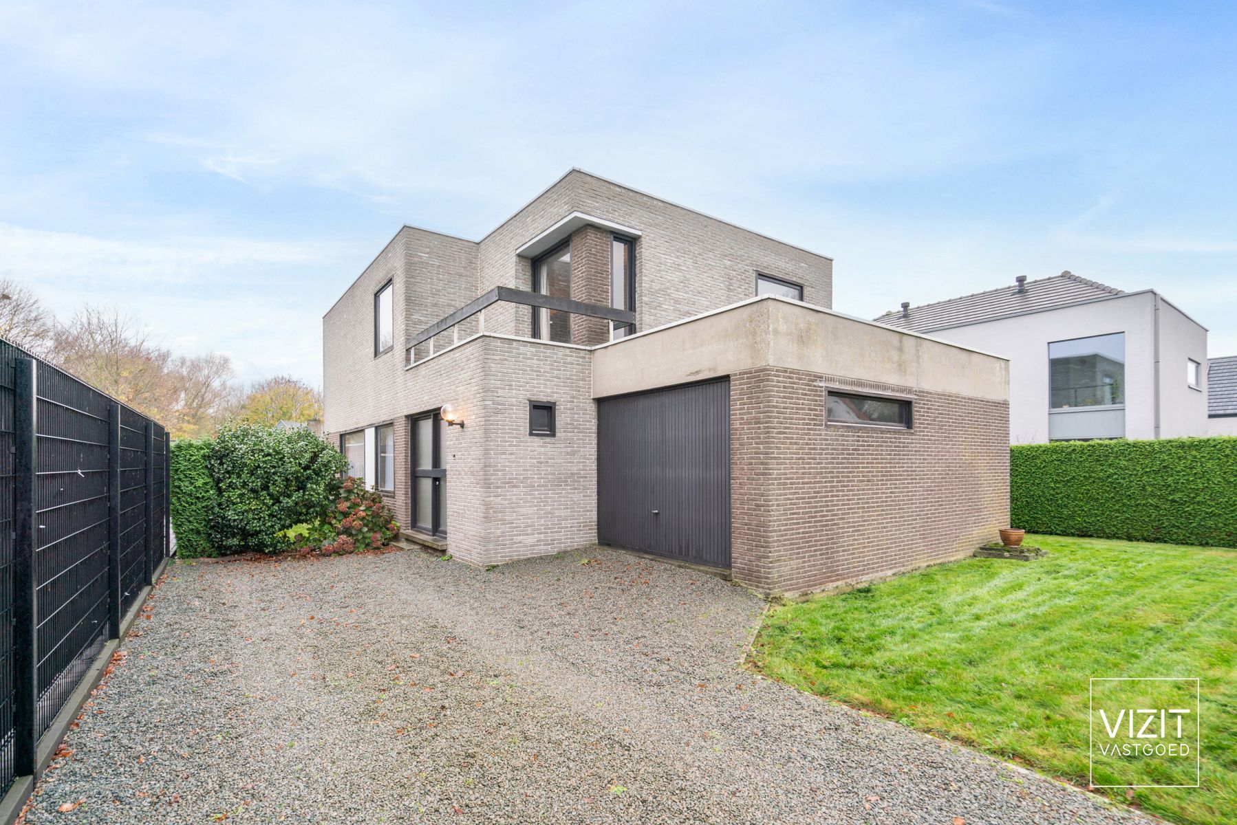 Hoofdfoto van de publicatie: Architecturale open bebouwing in de prestigieuze Lindendreef 