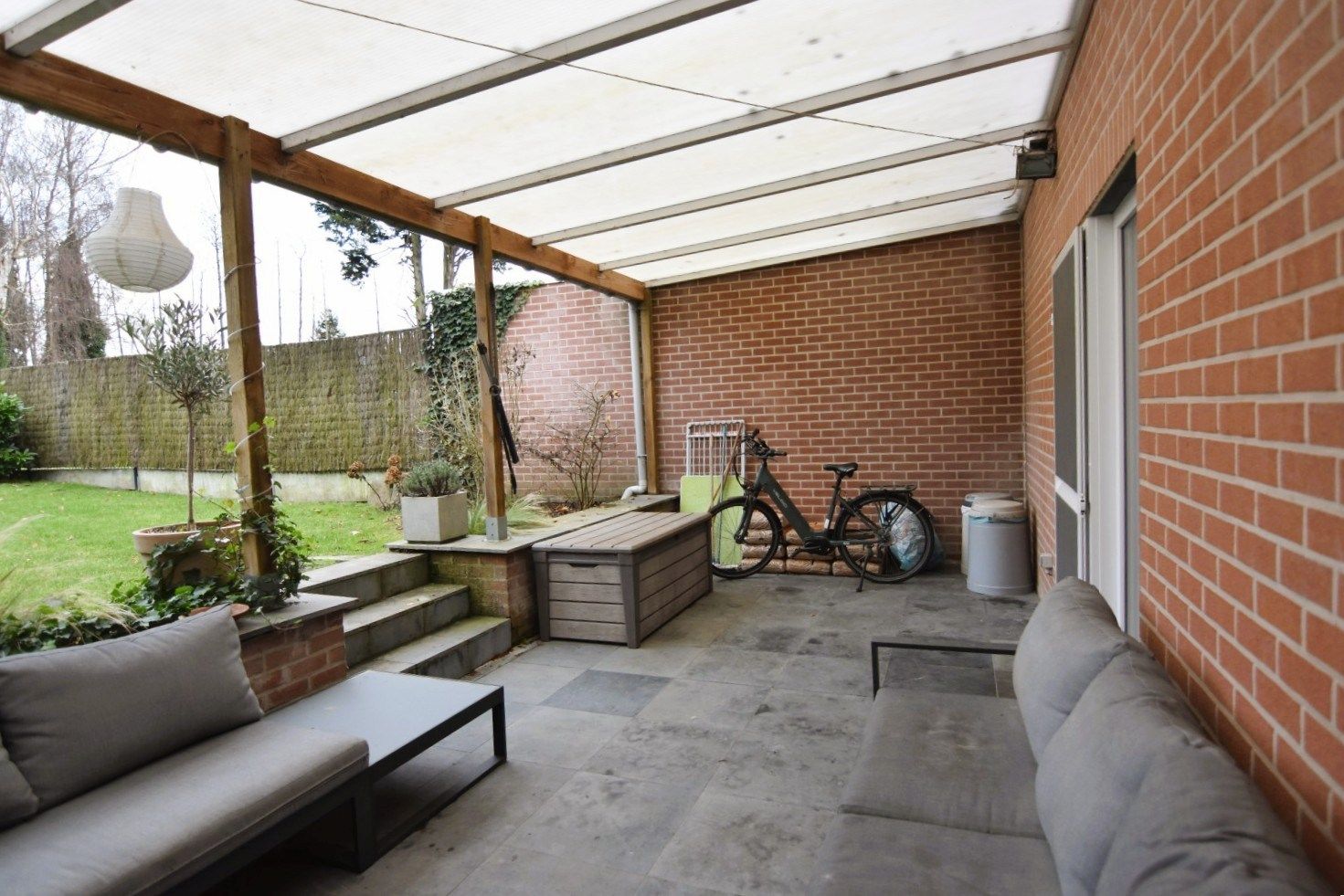 Gezellige rijwoning met diepe tuin in Moorslede foto 22