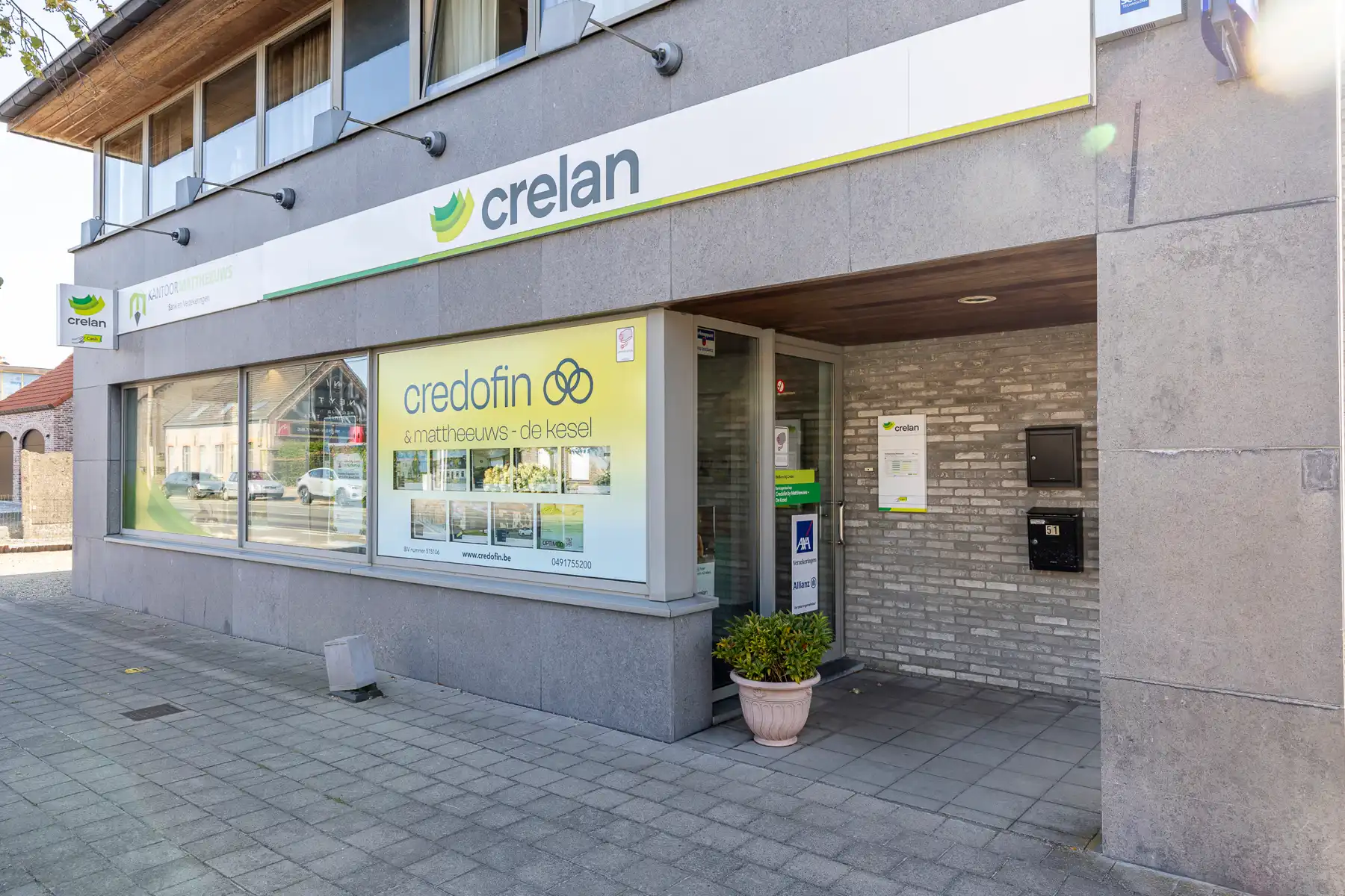 Kantoorgebouw te koop in Waarschoot – uitstekende ligging en energiezuinig! foto 2