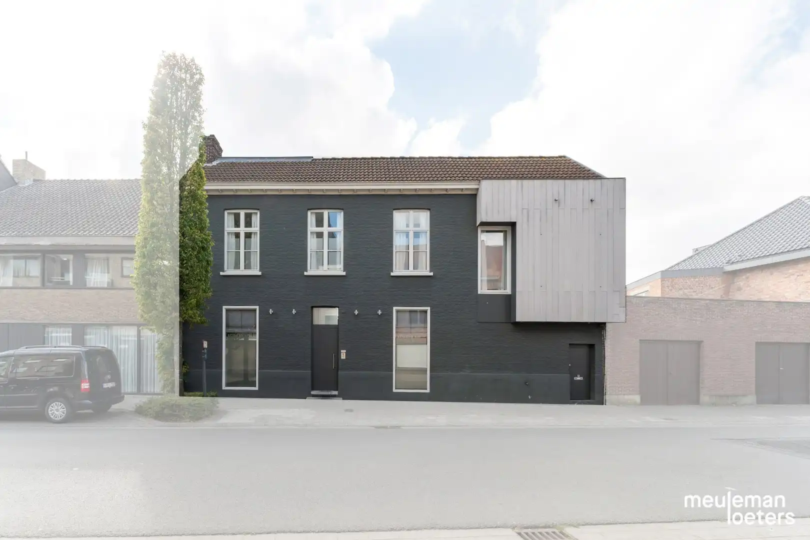 Instapklare woning met combinatiemogelijkheden wonen en werken foto {{pictureIndex}}