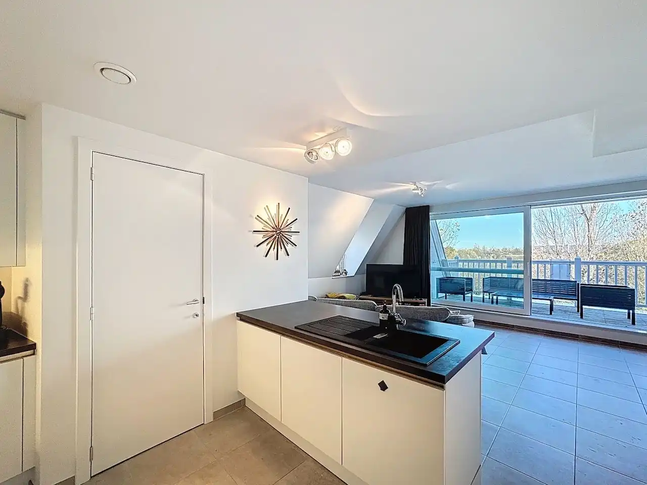 Lichtrijke penthouse met open zicht, degelijke afwerking & A-label foto 8