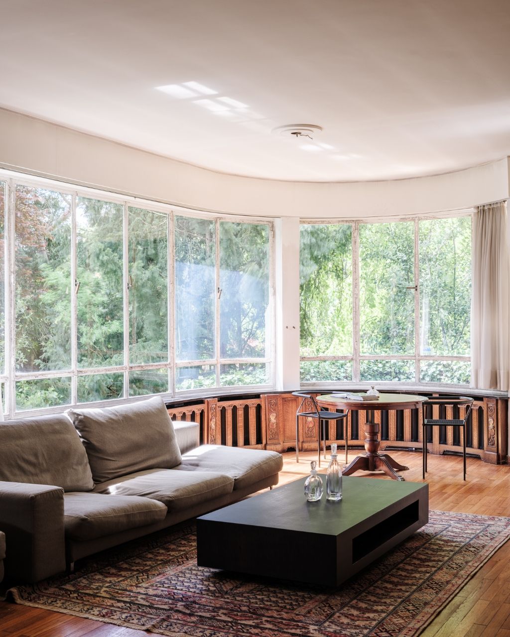 Omgeving Sint-Pieters station - Imposante half vrijstaande villa met parktuin, in nieuwe zakelijkheid naar een ontwerp van architect&nbsp;Geo&nbsp;Bontinck (1935). foto 14