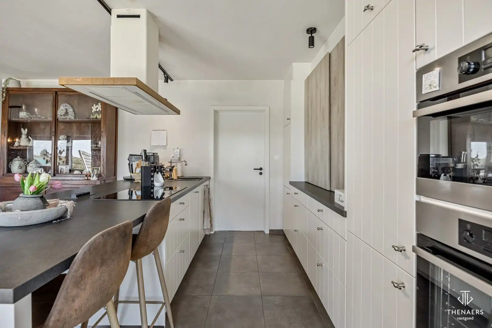 Karaktervolle en energiezuinige woning (EPC A) met 4 slaapkamers, 2 badkamers en tuin. foto 11
