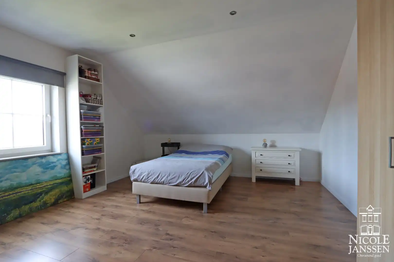 Instapklare halfvrijstaande gezinswoning met diepe tuin en ruime carport foto 21