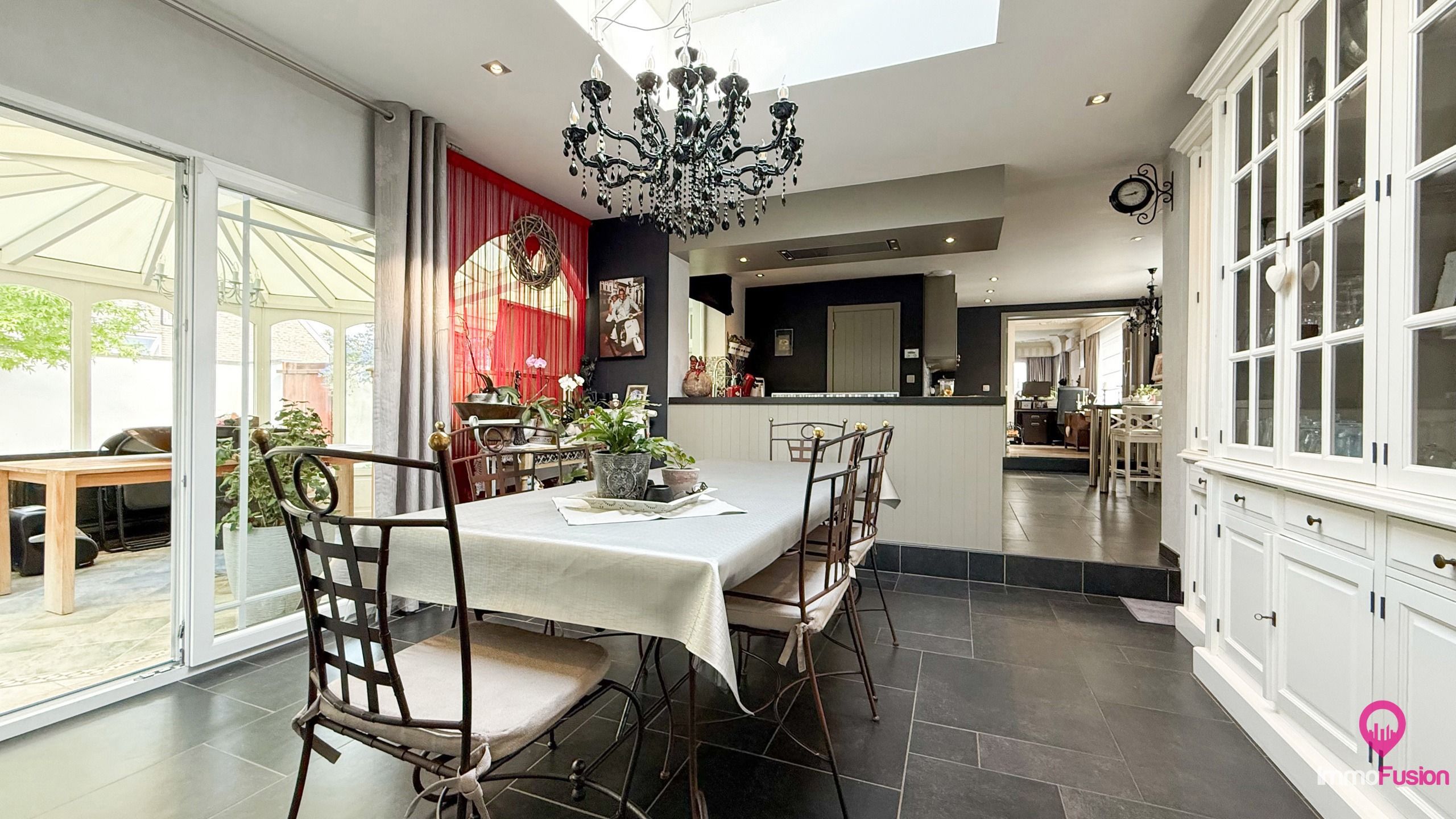 Rustig gelegen instapklare woning met 4 slpks en mooie tuin! foto 8