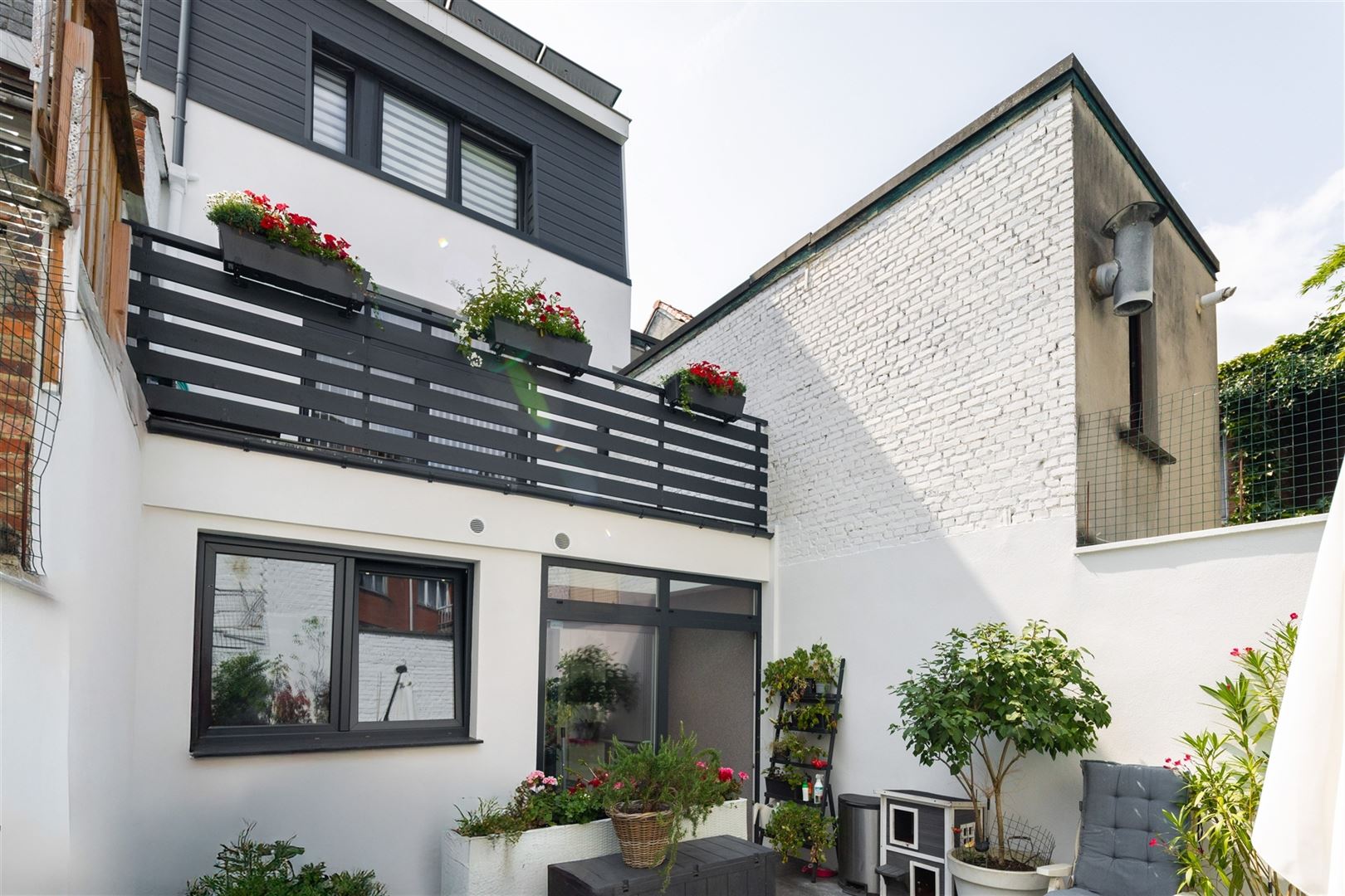 Rendabele kans: opbrengsteigendom met 3 of 4 units

 foto {{pictureIndex}}