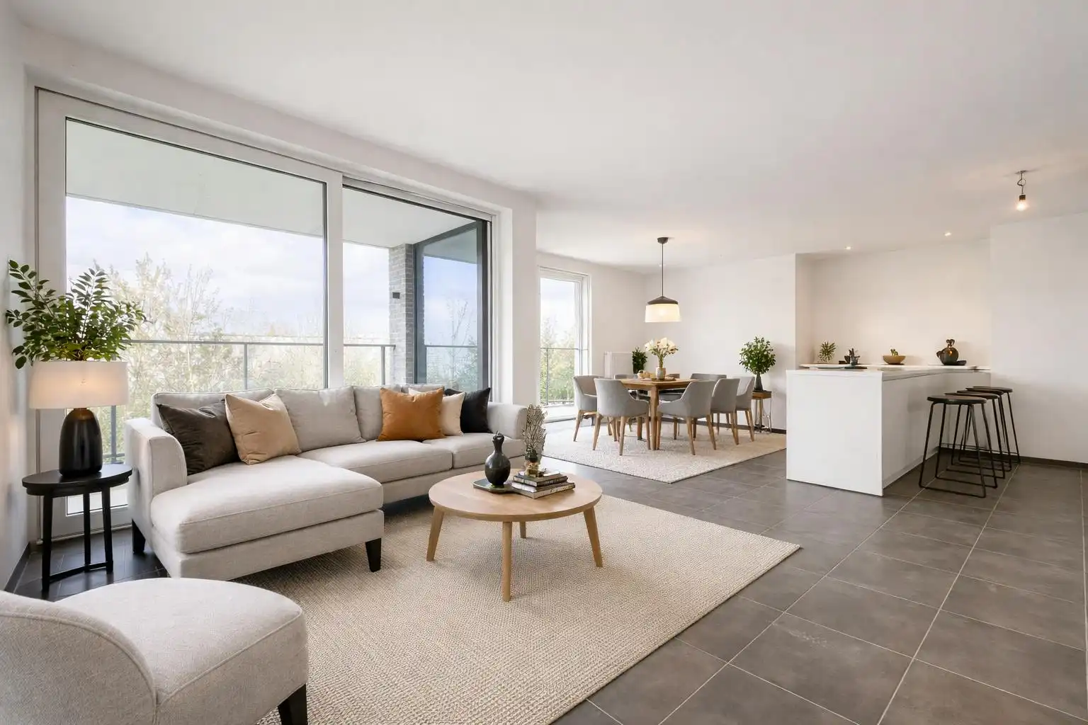 Modern 2-slaapkamerappartement met ruim terras en garagebox foto {{pictureIndex}}