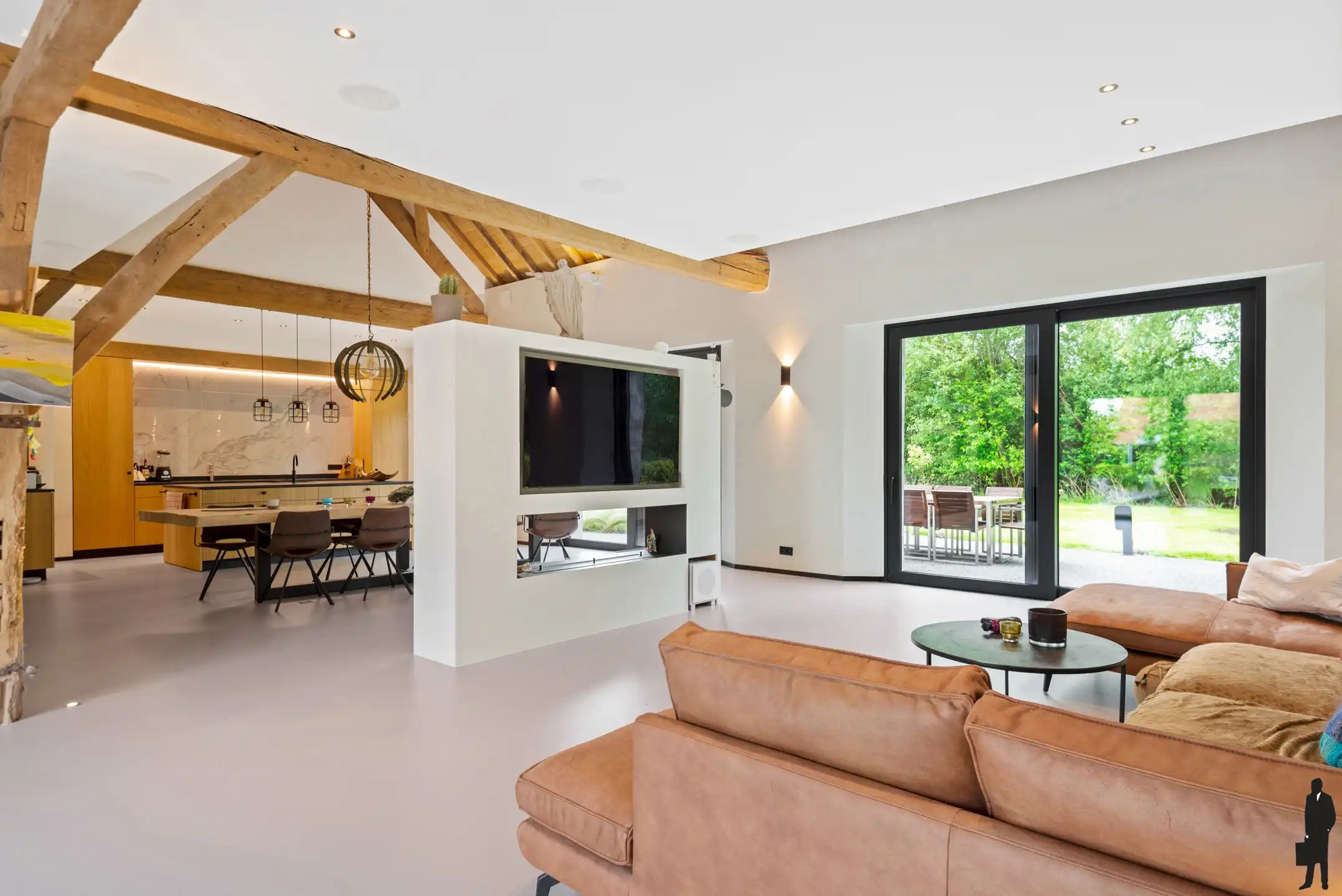 Gerenoveerde BEN hoeve in agrarisch beschermd gebied te Hove foto 10