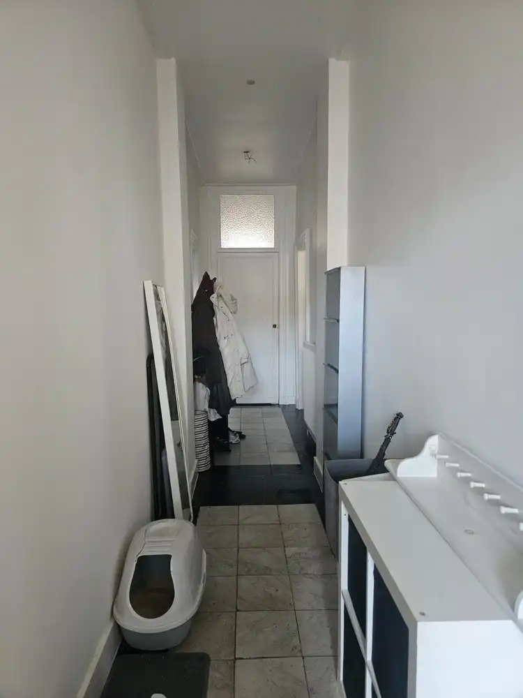 Twee slaapkamer appartement met buitenkoer - 120 m² foto 2