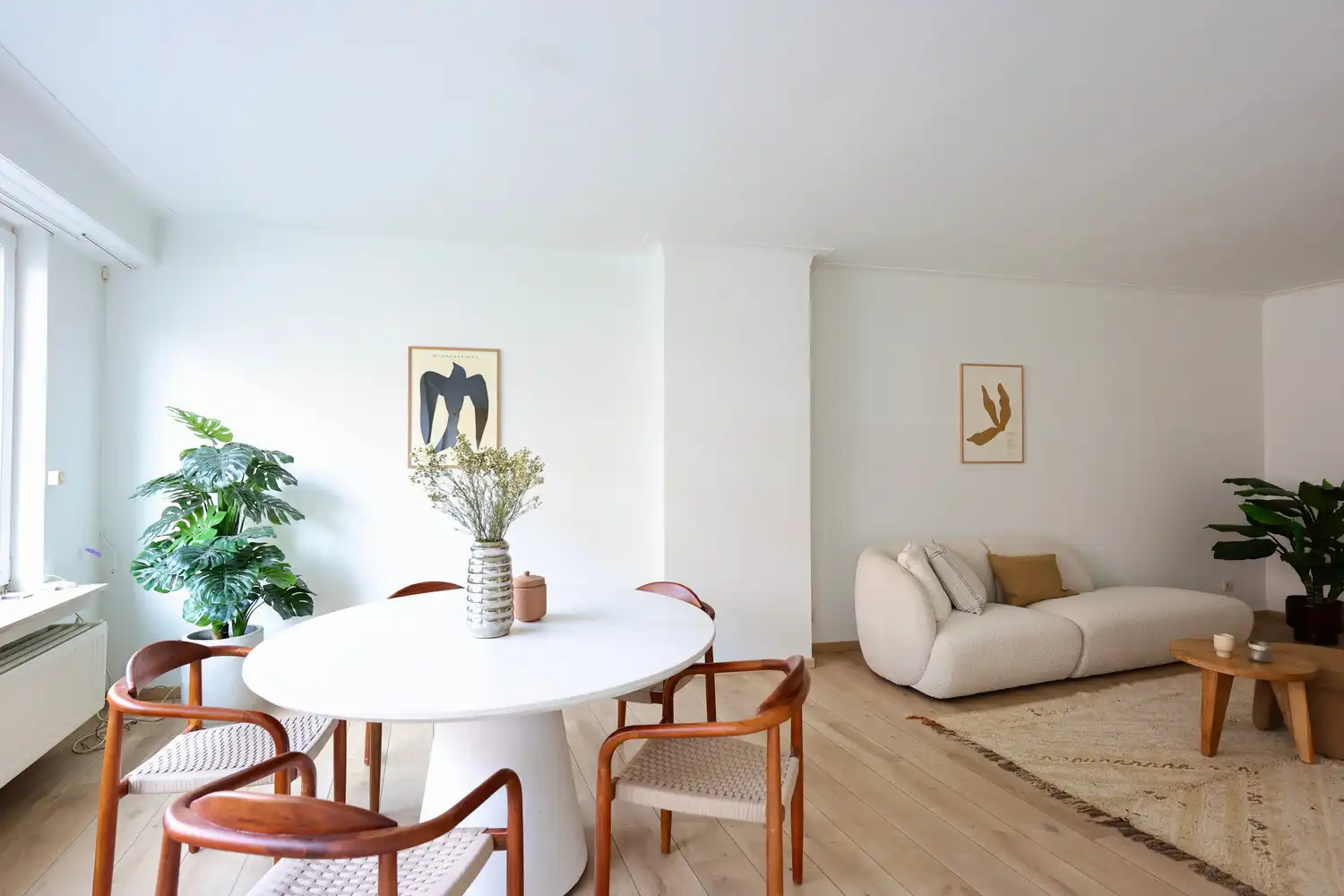 Instapklaar appartement met 2 ruime slks, tuin en parking! foto 17