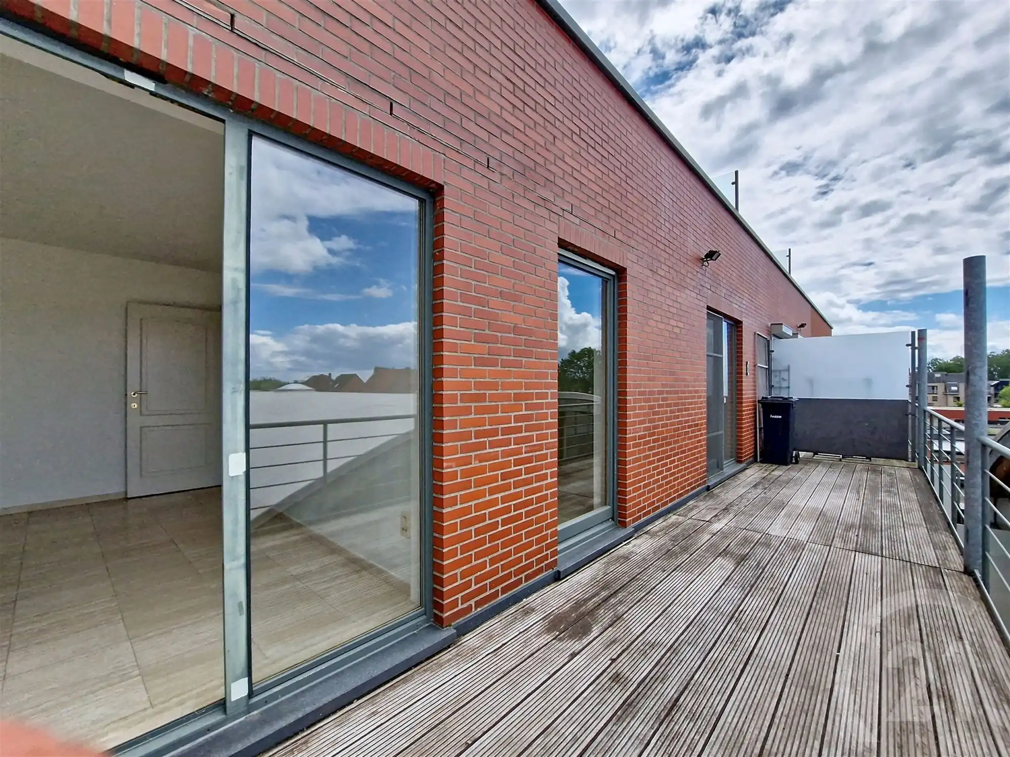 Instapklaar appartement met 3 slaapkamers en groot terras foto 13
