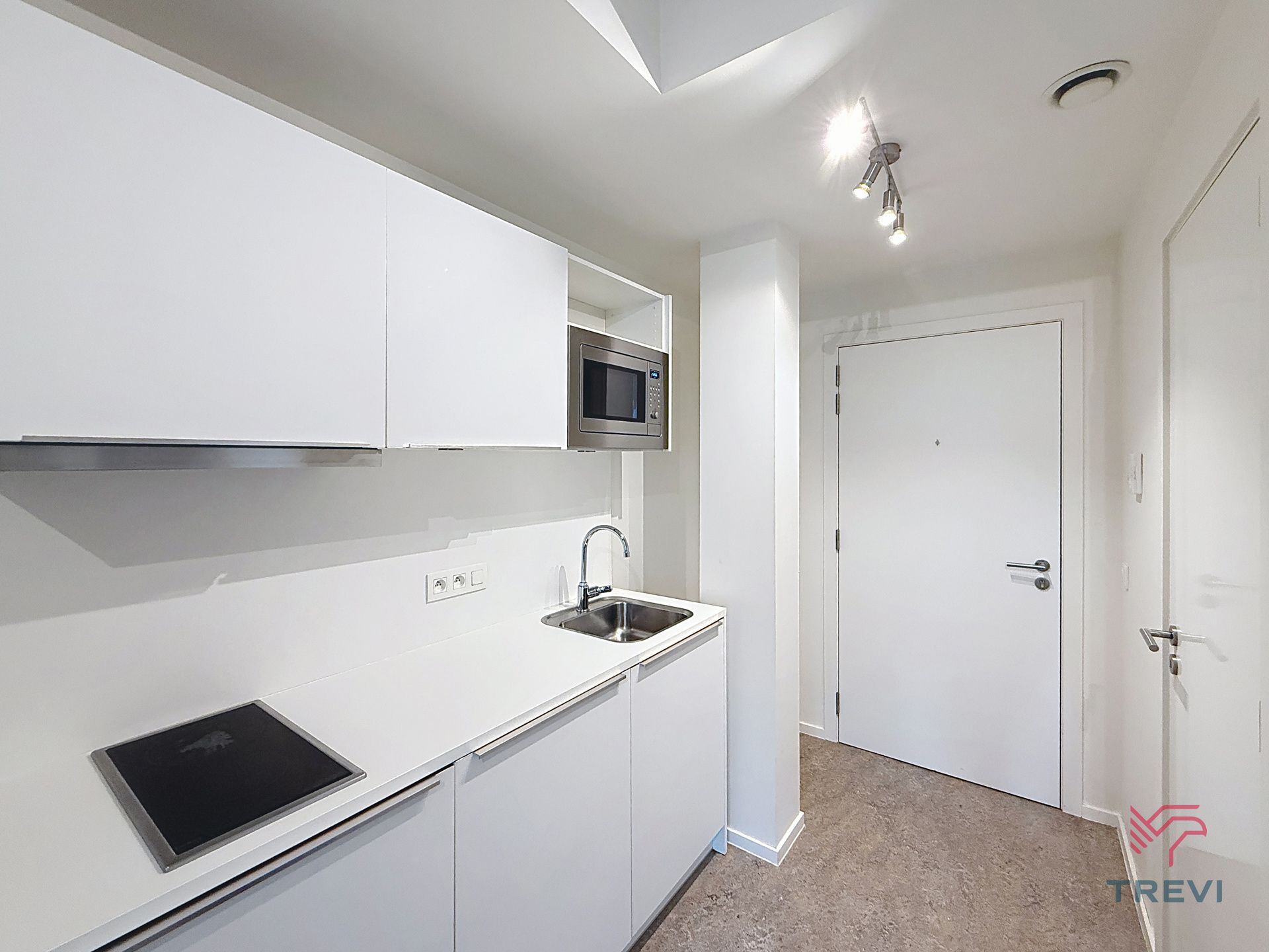 Gemeubileerde studio voor STUDENTEN in het centrum van Brussel foto 5