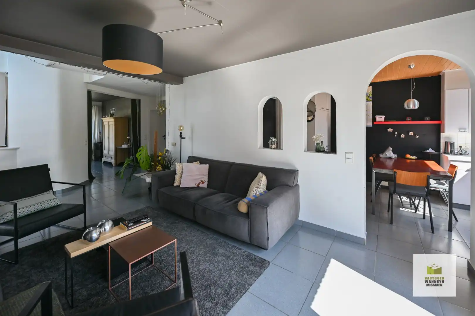 Centraal en rustig gelegen woning met 3slpk, garage en tuin foto 8