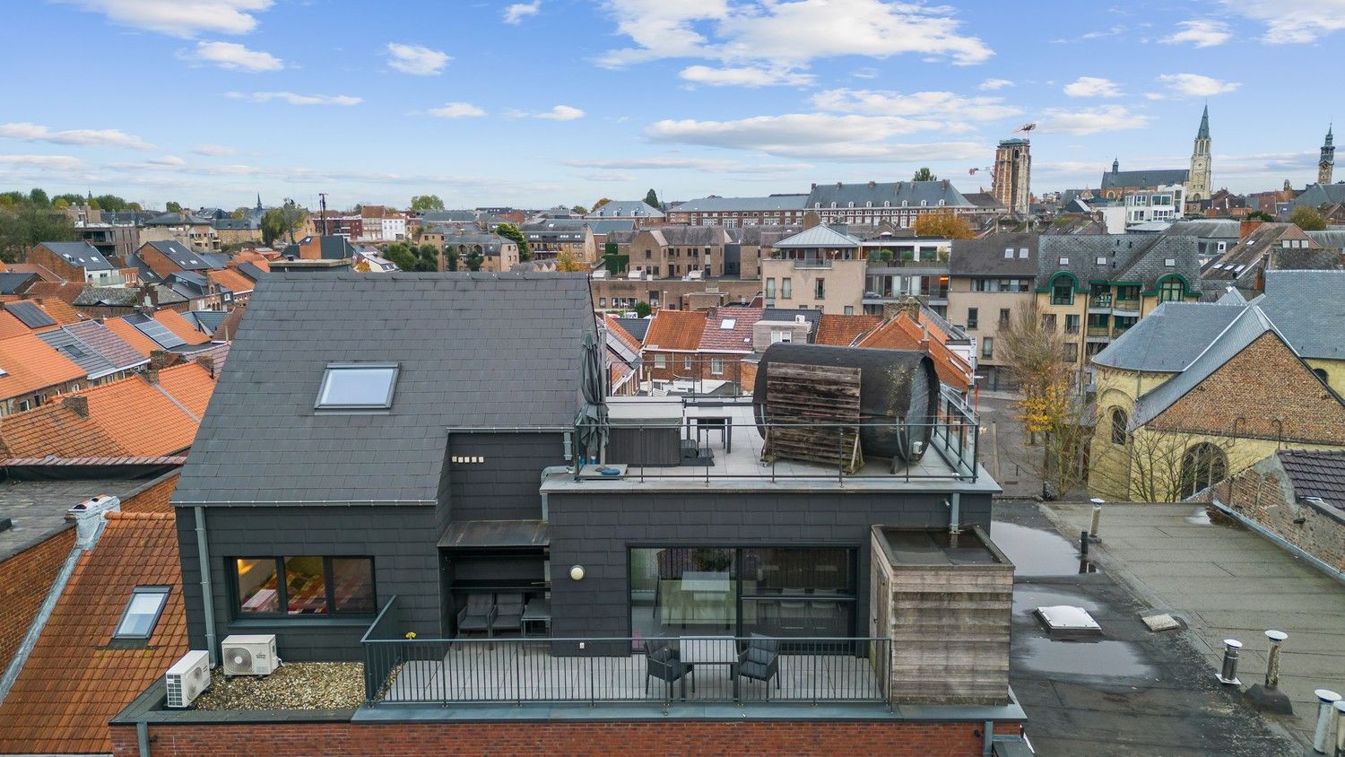 Instapklare duplex penthouse met 2 slaapkamers, drie terrassen, lift en 2 parkeerplaatsen foto 23