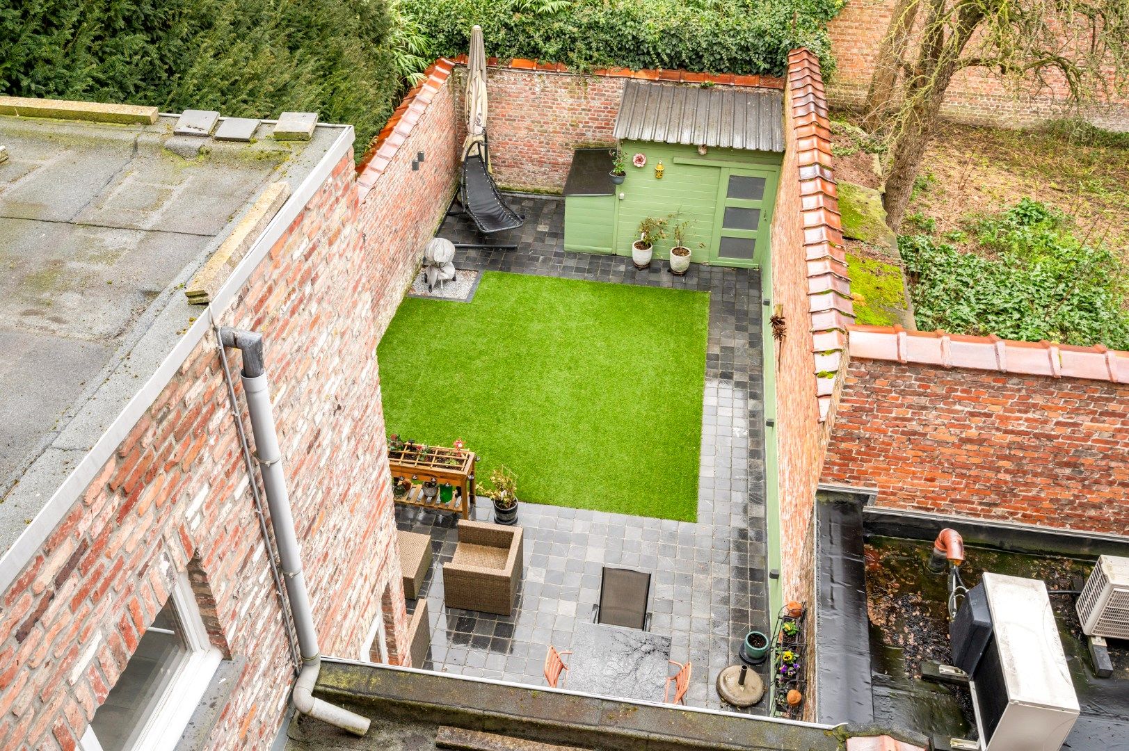 HERENWONING MET 4 SLPKS, TUIN EN HUURGARAGE foto 29