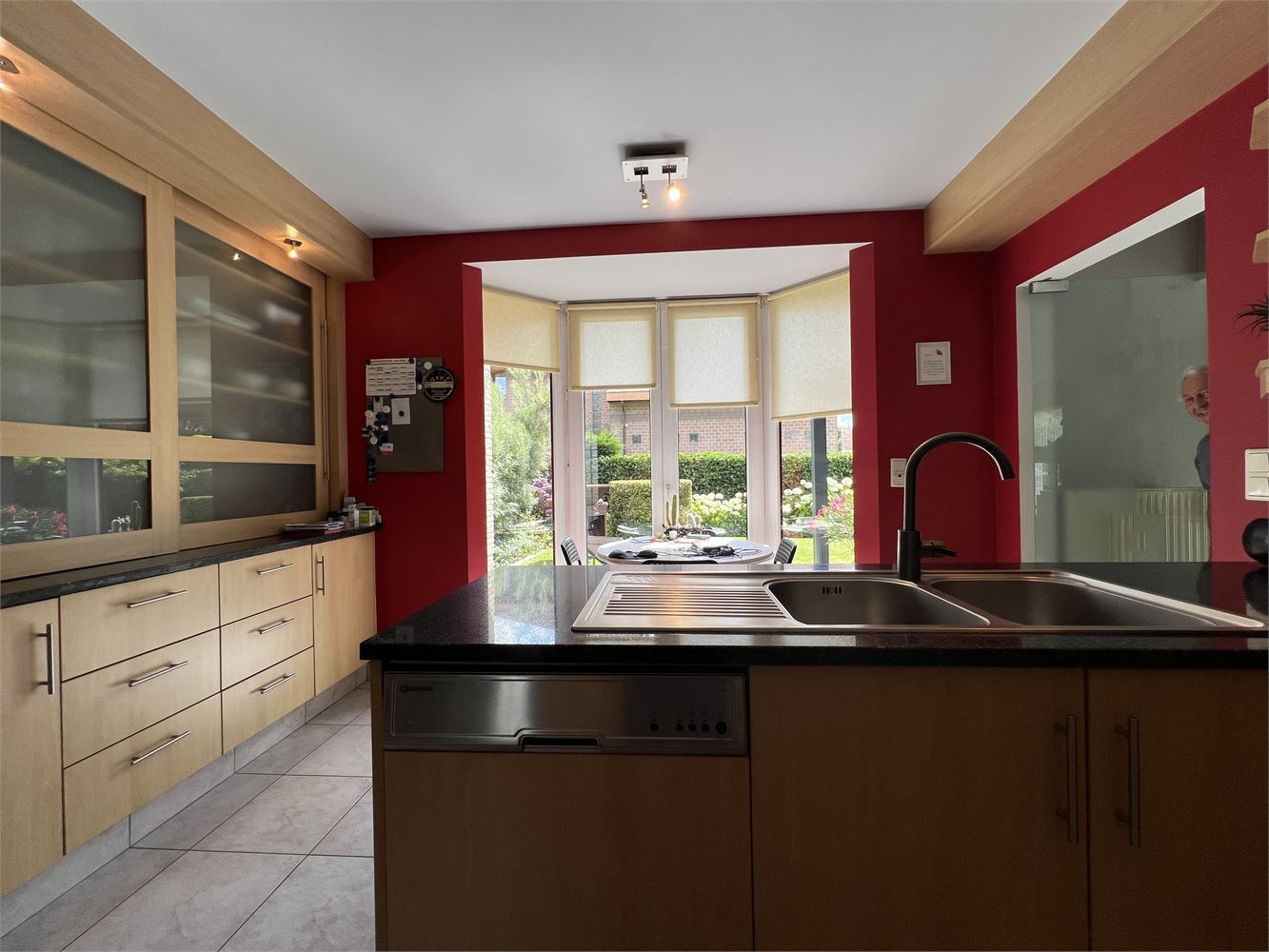 Instapklare villa met 4 slaapkamers in een residentiële en rustige buurt foto 6