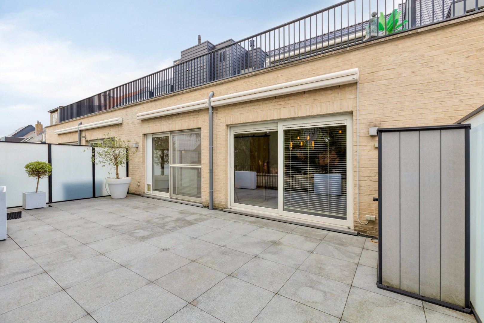 Ruim appartement met 2 slpks, parkeerplaats en dubbele garagebox in Mol-centrum ! foto 19