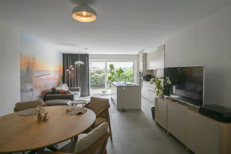 RECENTE ENERGIEZUINIGE RIJWONING MET 3 SLAAPKAMERS AAN DE VAART - FORT 9 foto 4