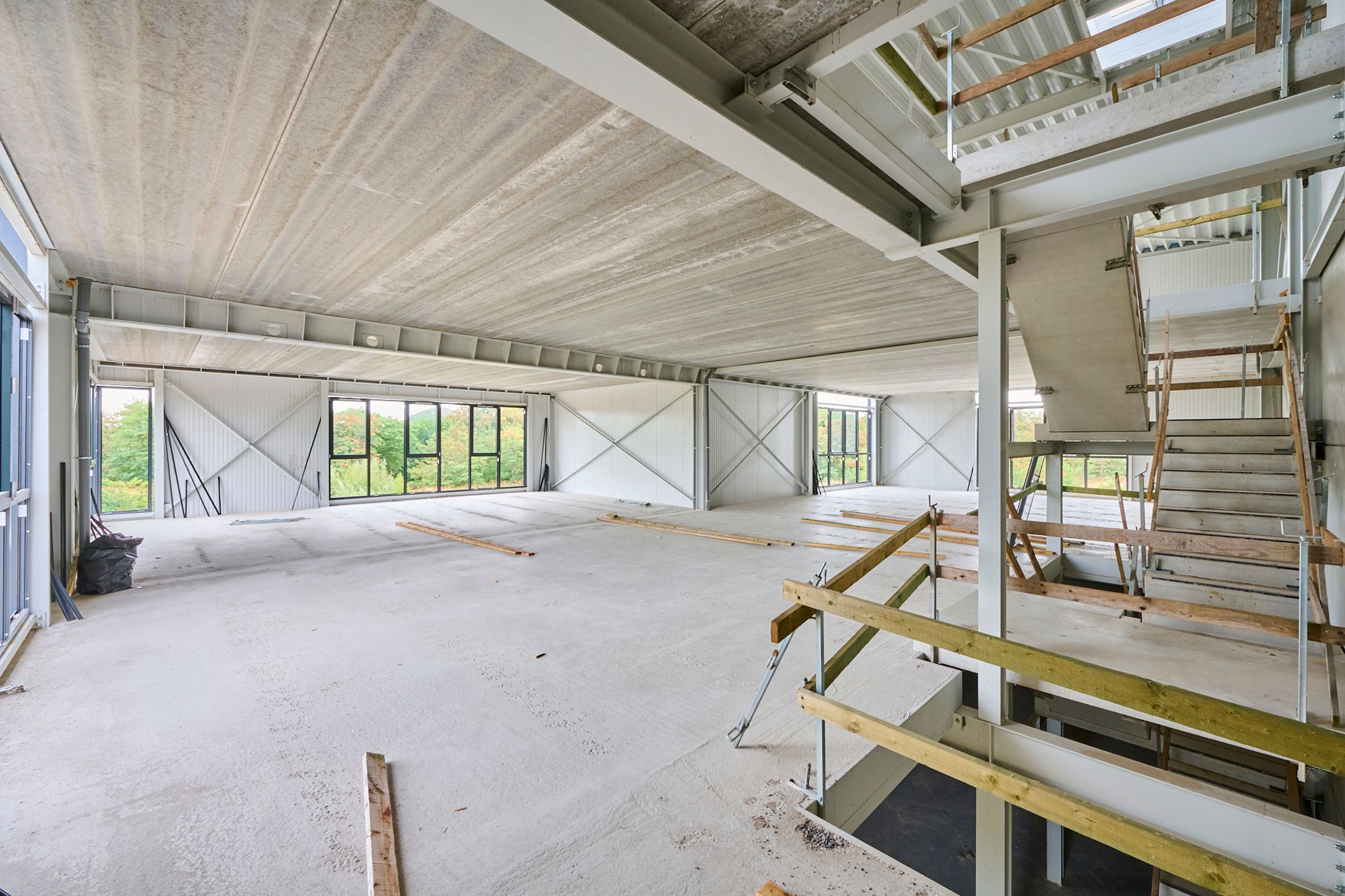 TE KOOP GENK: KMO-unit | kantoren | woonst - Kompellaan foto 15