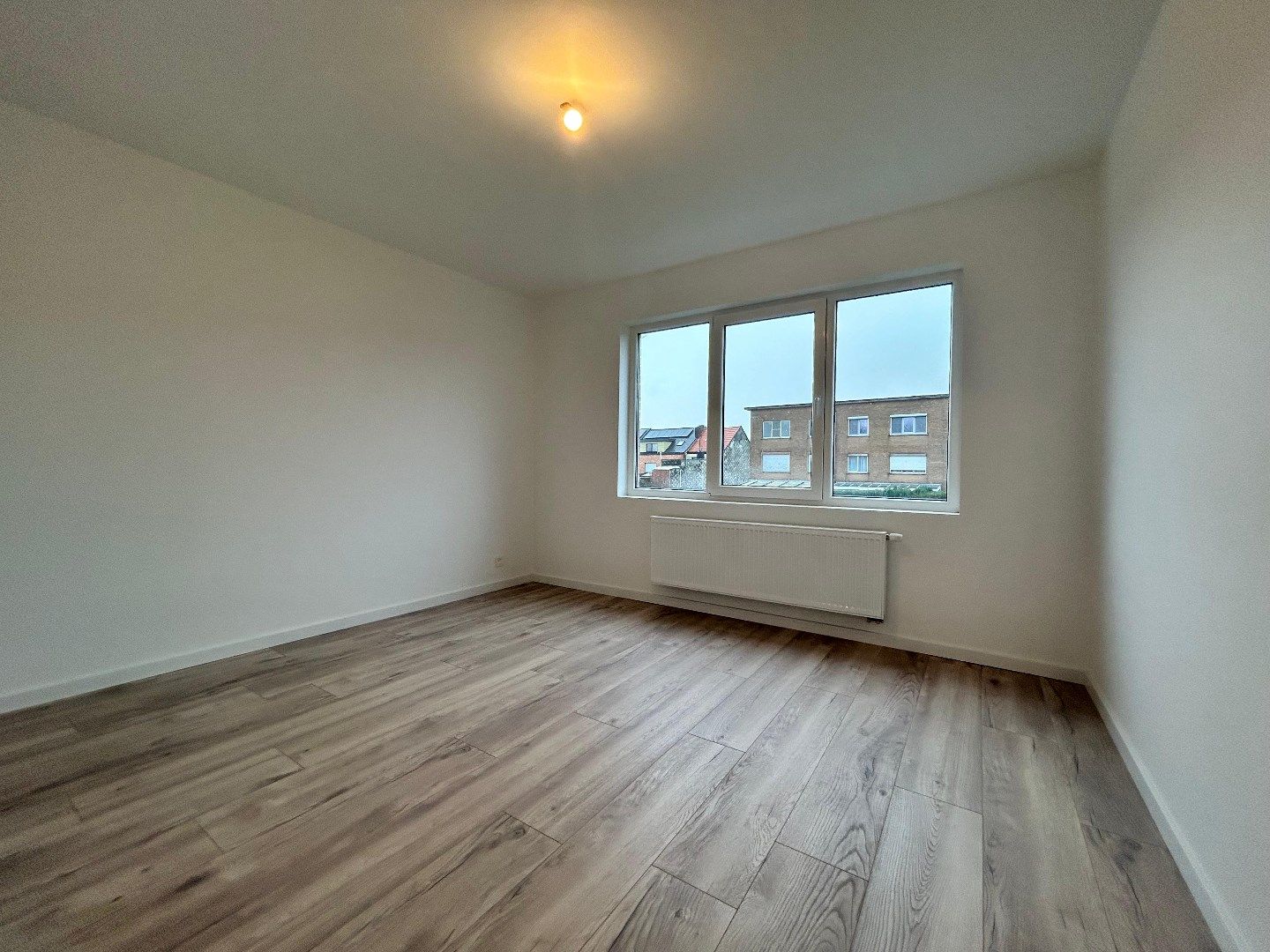 Volledig gerenoveerd 2 slpk appartement foto 9