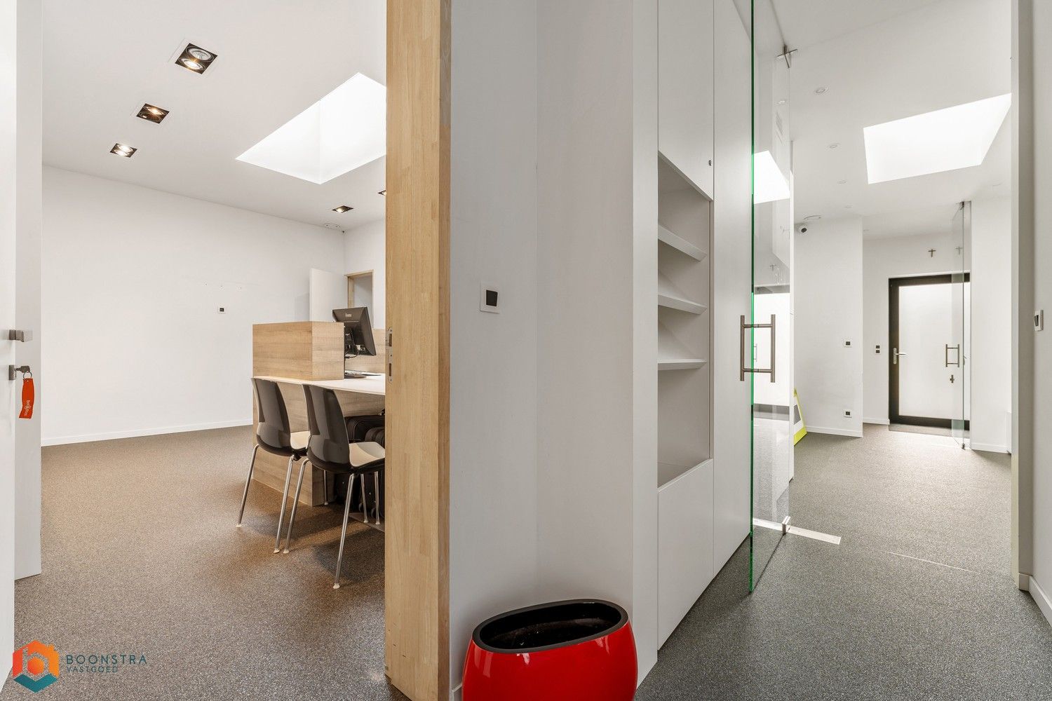 Ruime woning met dubbele praktijkruimte te Boom foto 25