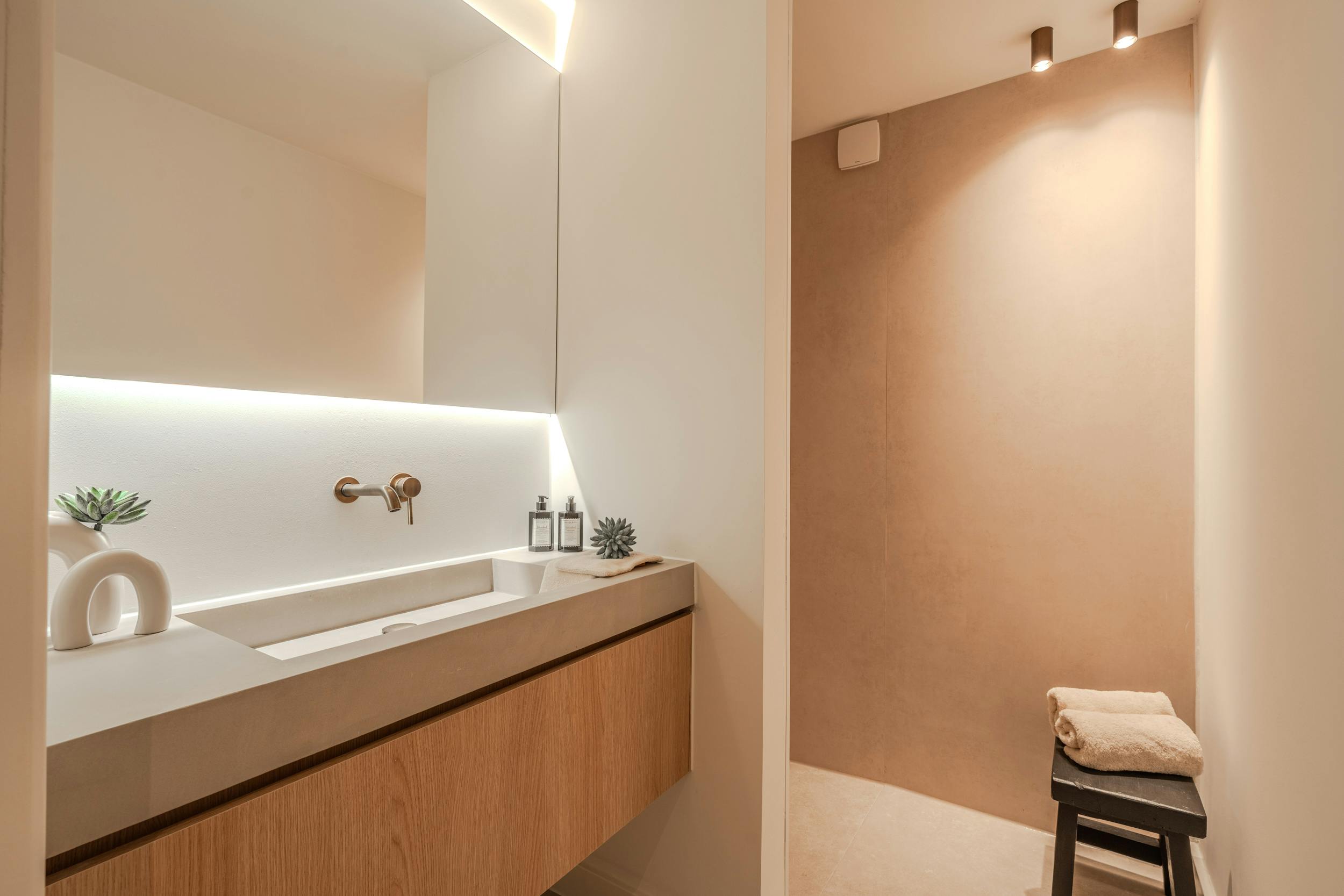 Ruim appartement met twee slaapkamers op topligging foto 6