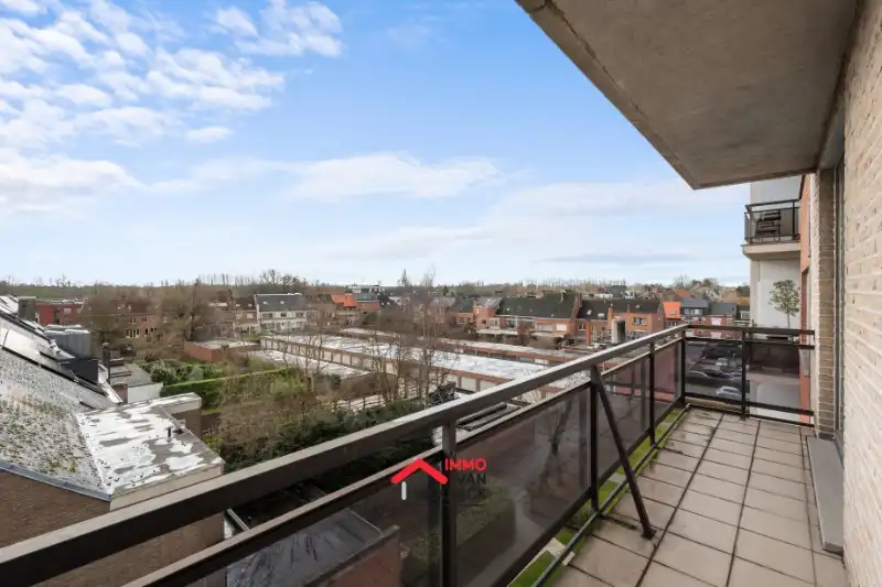 Mooi ruim instapklaar appartement 2 slaapkamers foto 2