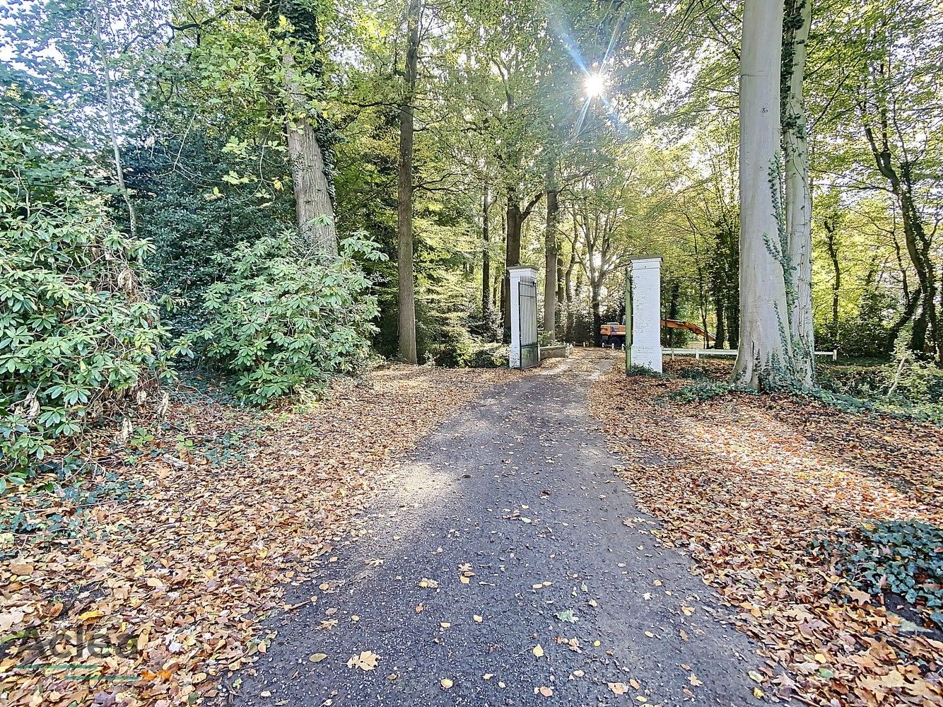 Uitzonderlijke woning op een kasteeldomein foto 2