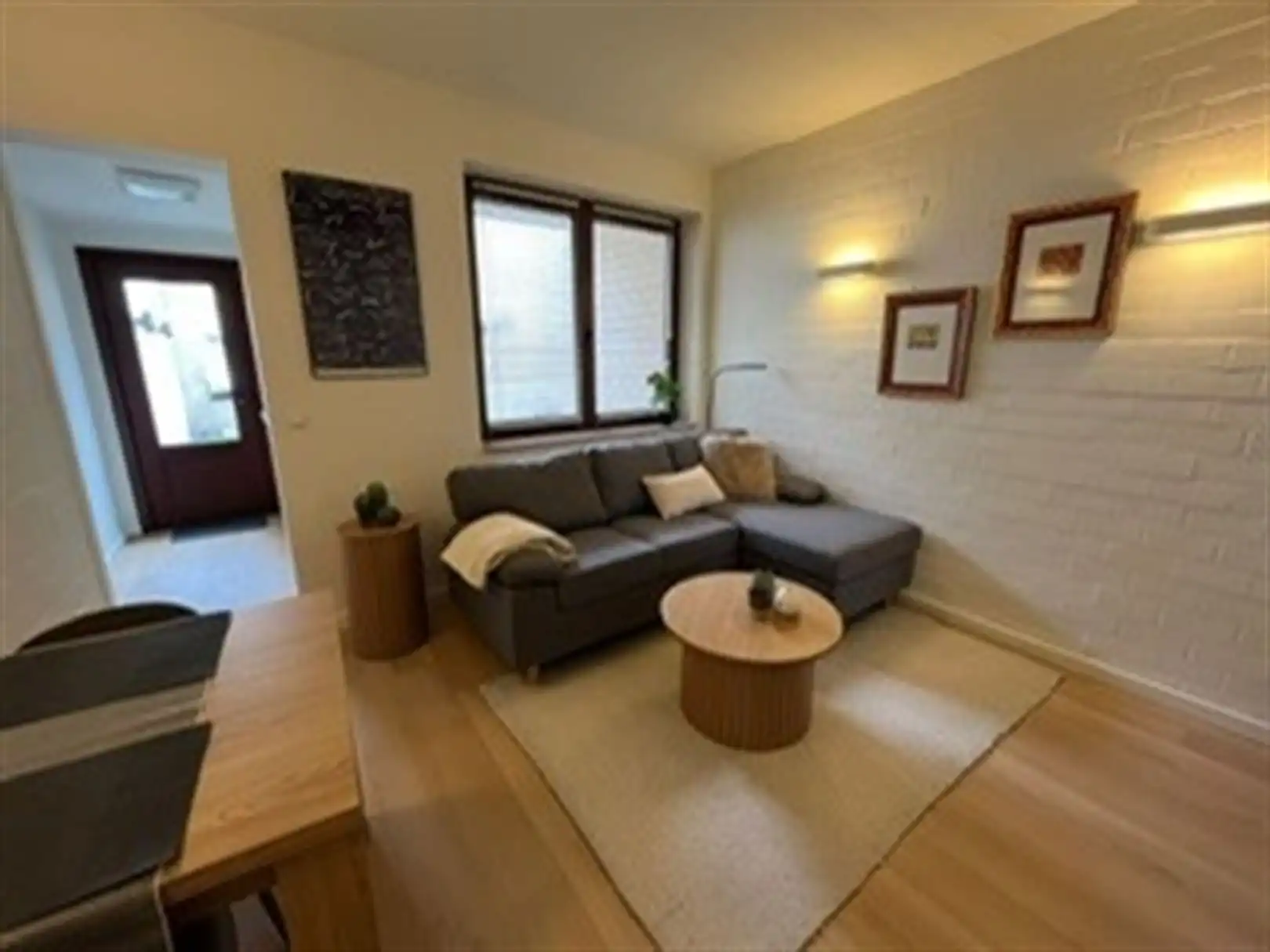 Volledig gerenoveerd  gemeubeld éénslaapkamer appartement foto 2