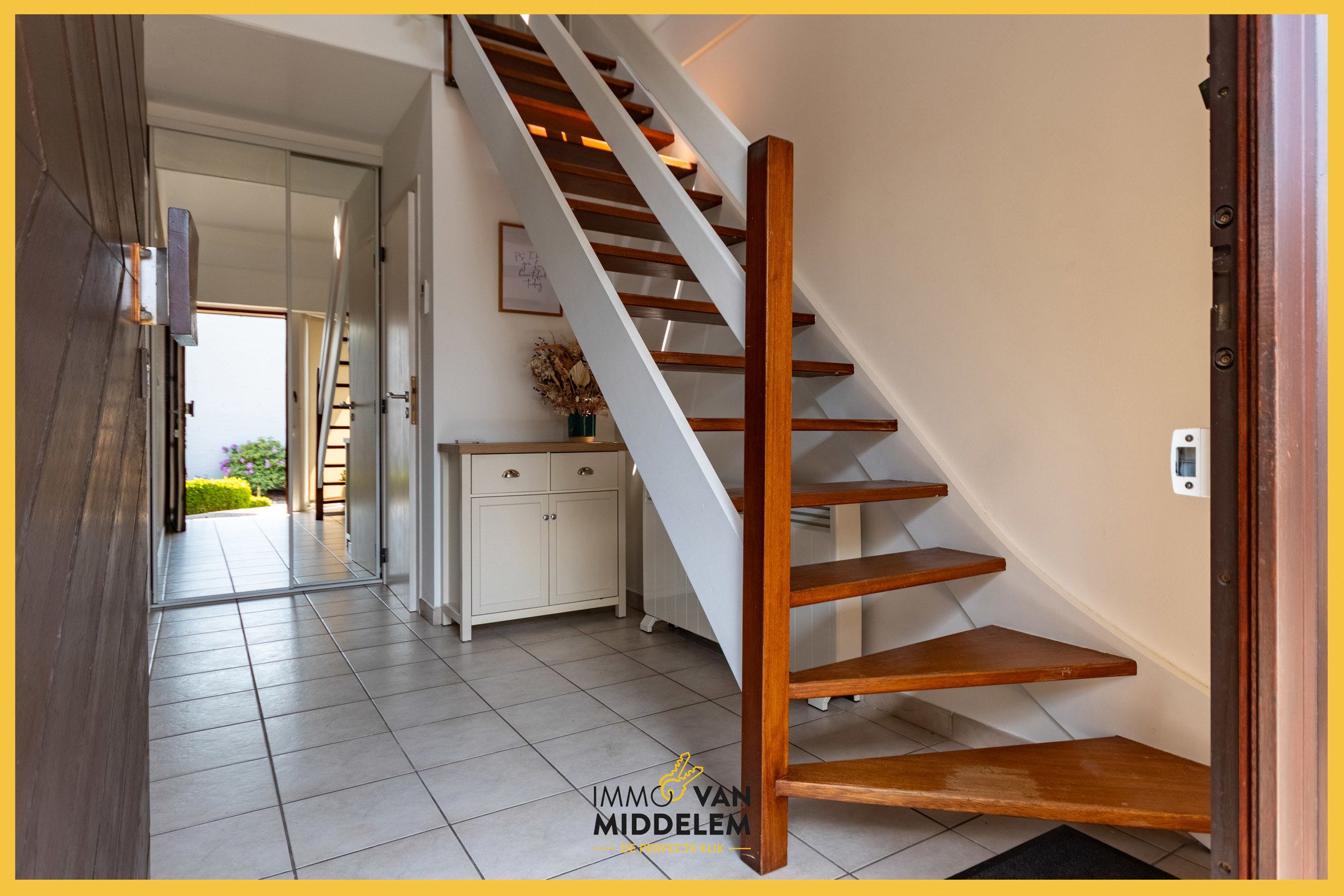 INSTAPKLARE GEZINSWONING MET 3 KAMERS, GARAGE EN TUIN foto 8