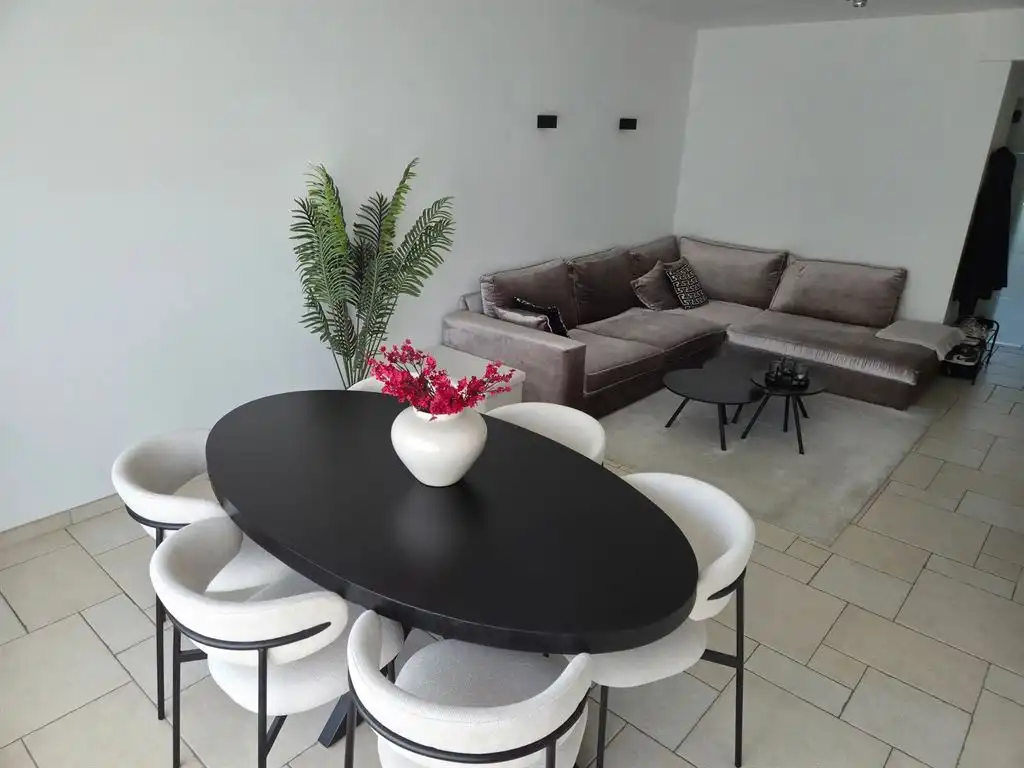 Eerste verdieping appartement foto 3