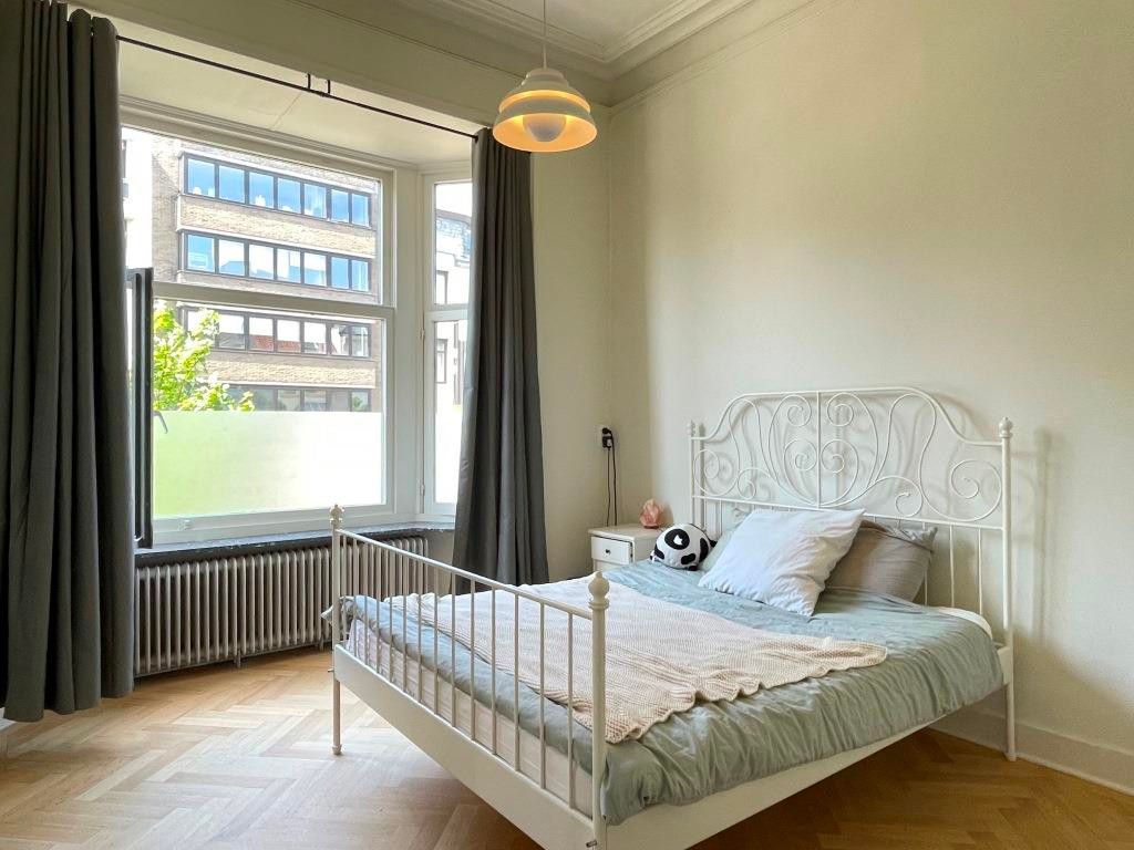 Prestigieus herenhuis met stadstuin gelegen Gent Sint-Pieters. foto 16