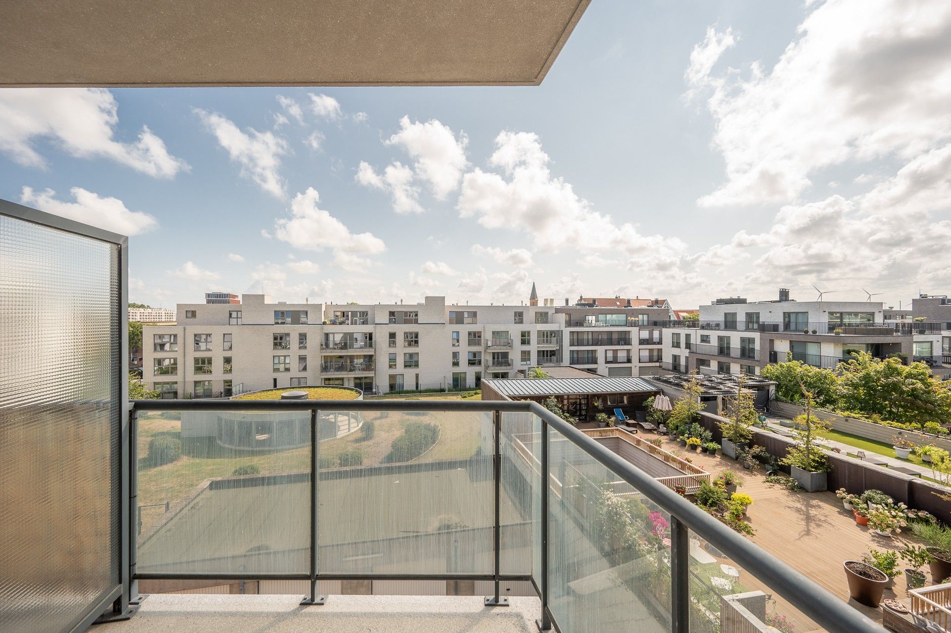 Zonnig en ruim appartement met adembenemend havenzicht foto 19