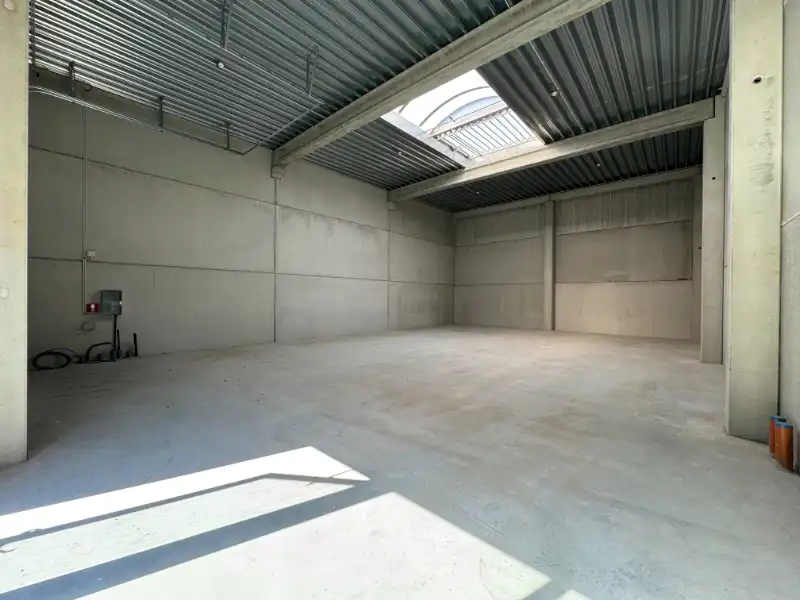 Nieuwbouw KMO-units te koop foto 9