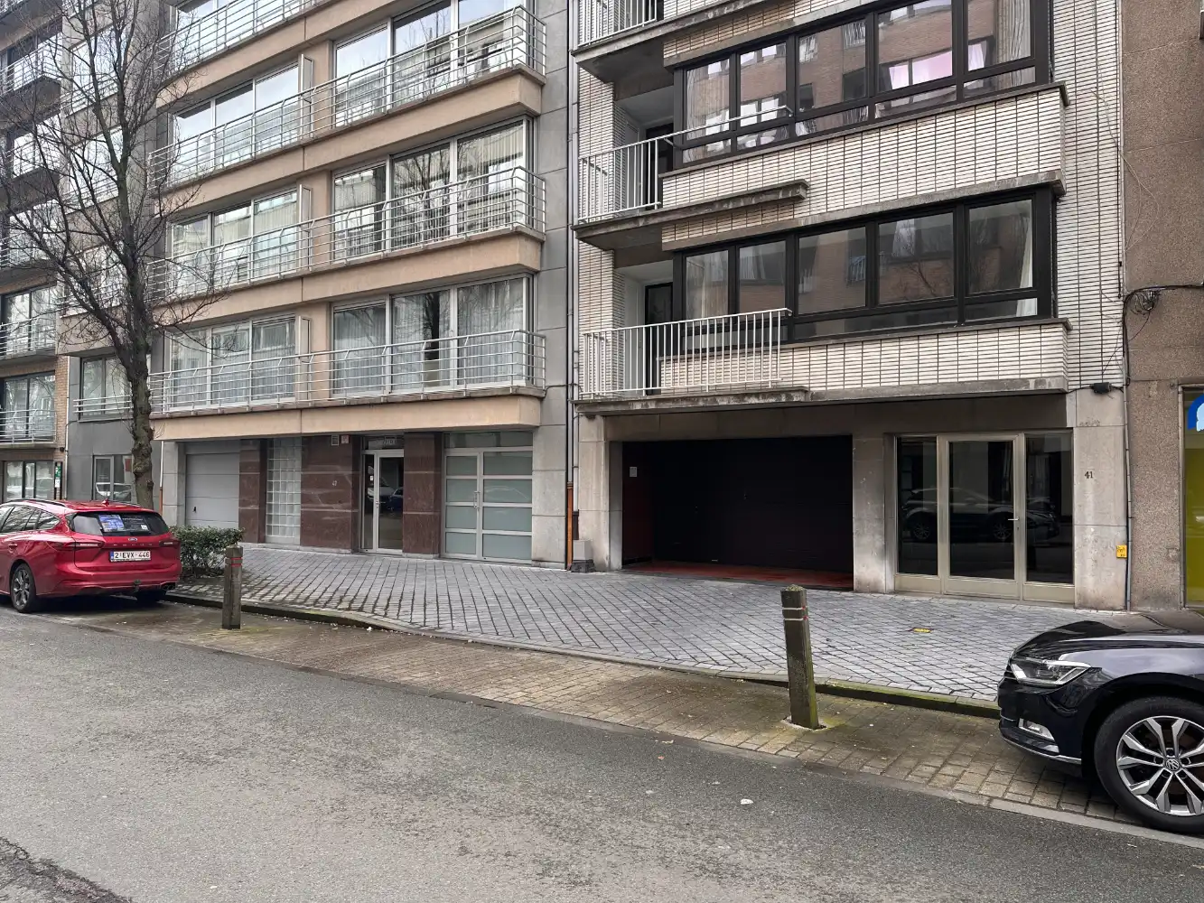 Gesloten garagebox in centrum foto 6