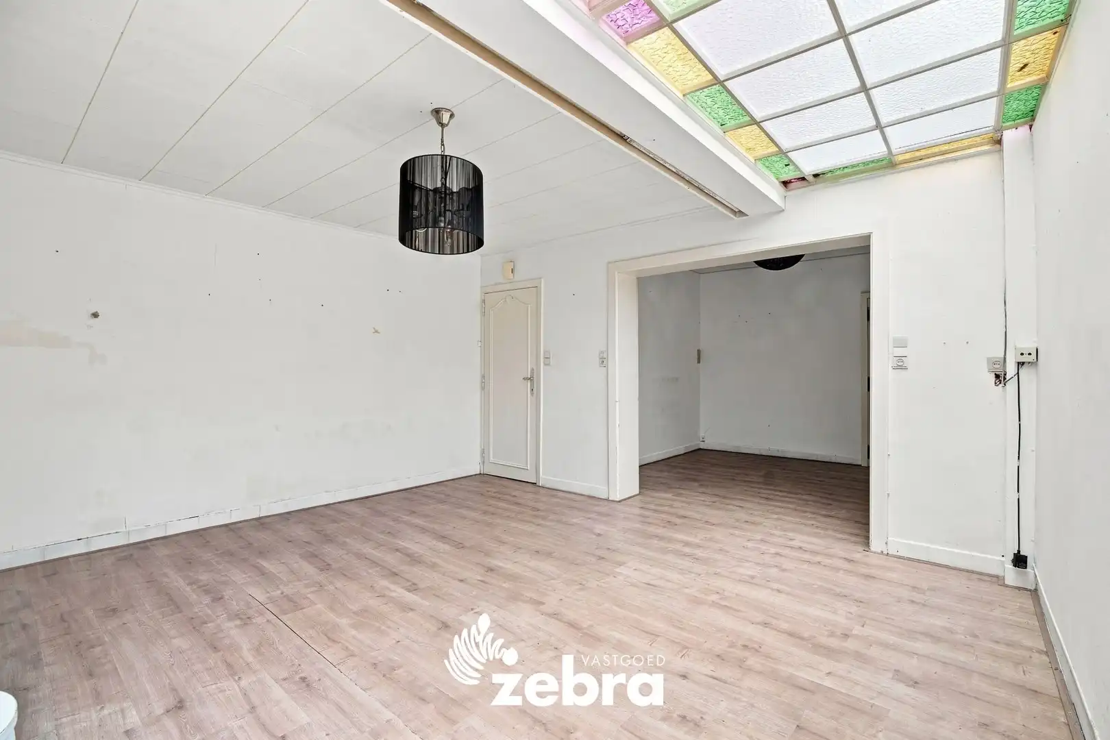 Op te frissen woning met 4 slaapkamers en ruime tuin met uitweg te Tielt! foto 9