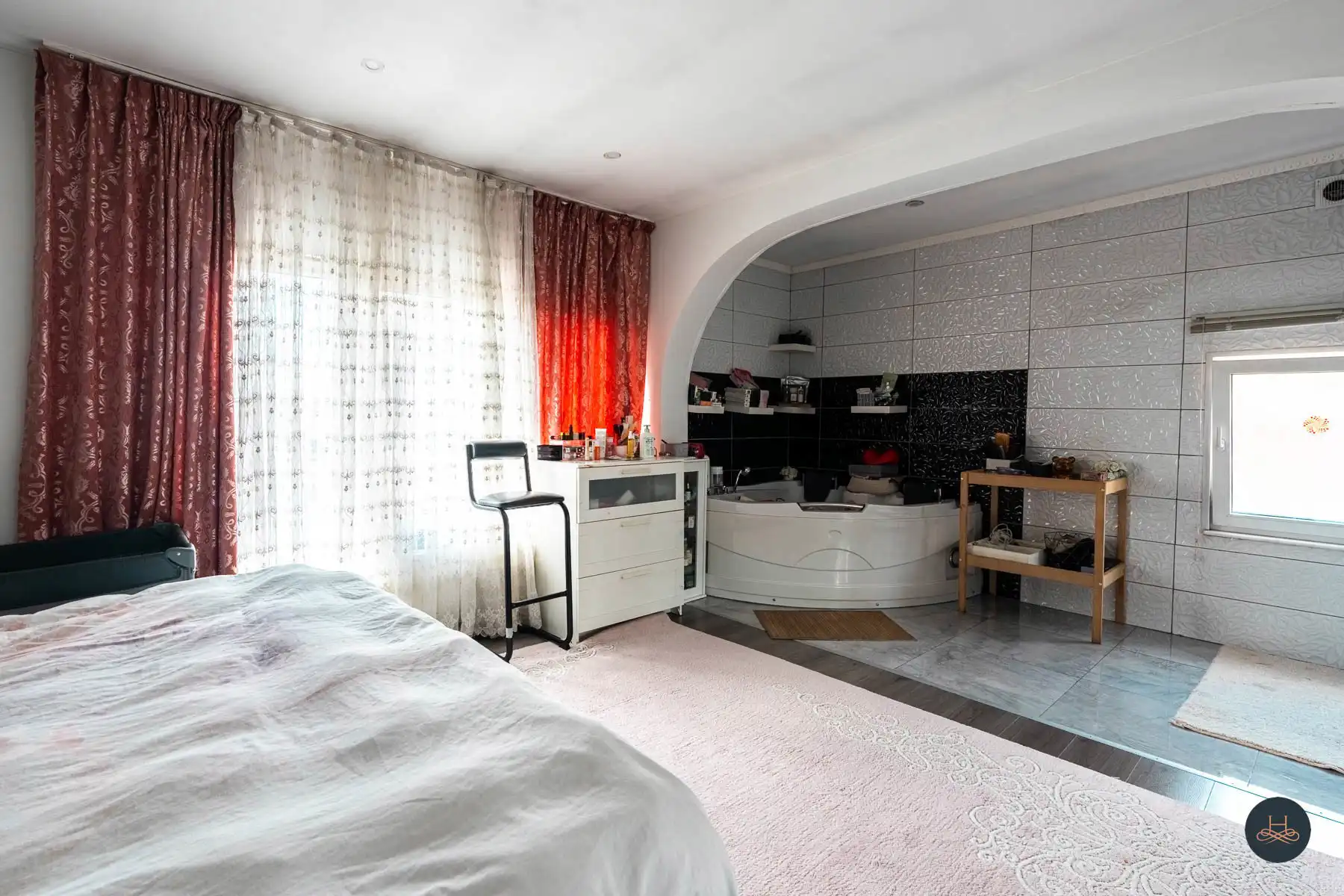 Comfortabele ruime gezinswoning met strategische ligging foto 27