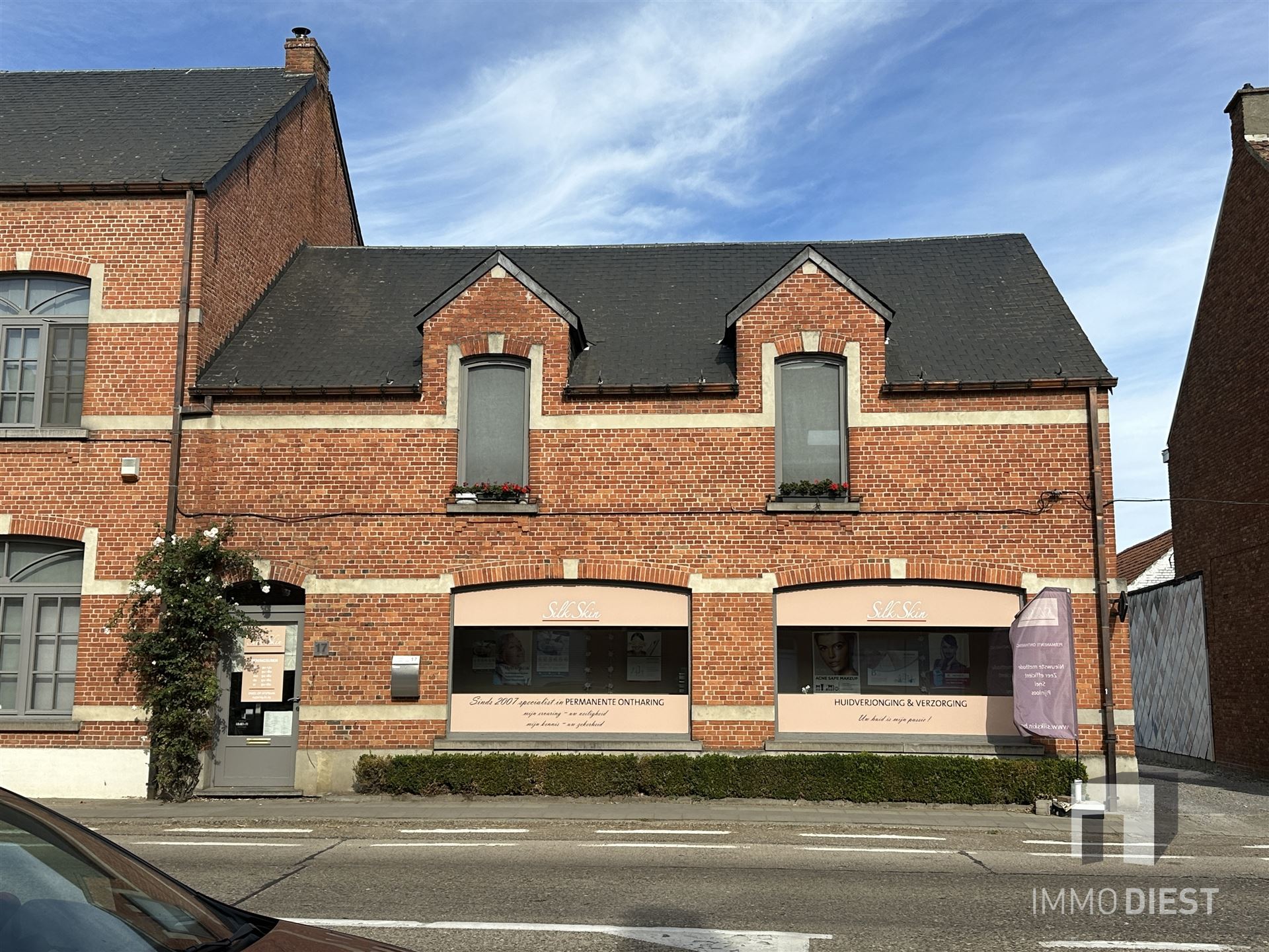 Investeringspand - handelshuis met discrete parking foto 21
