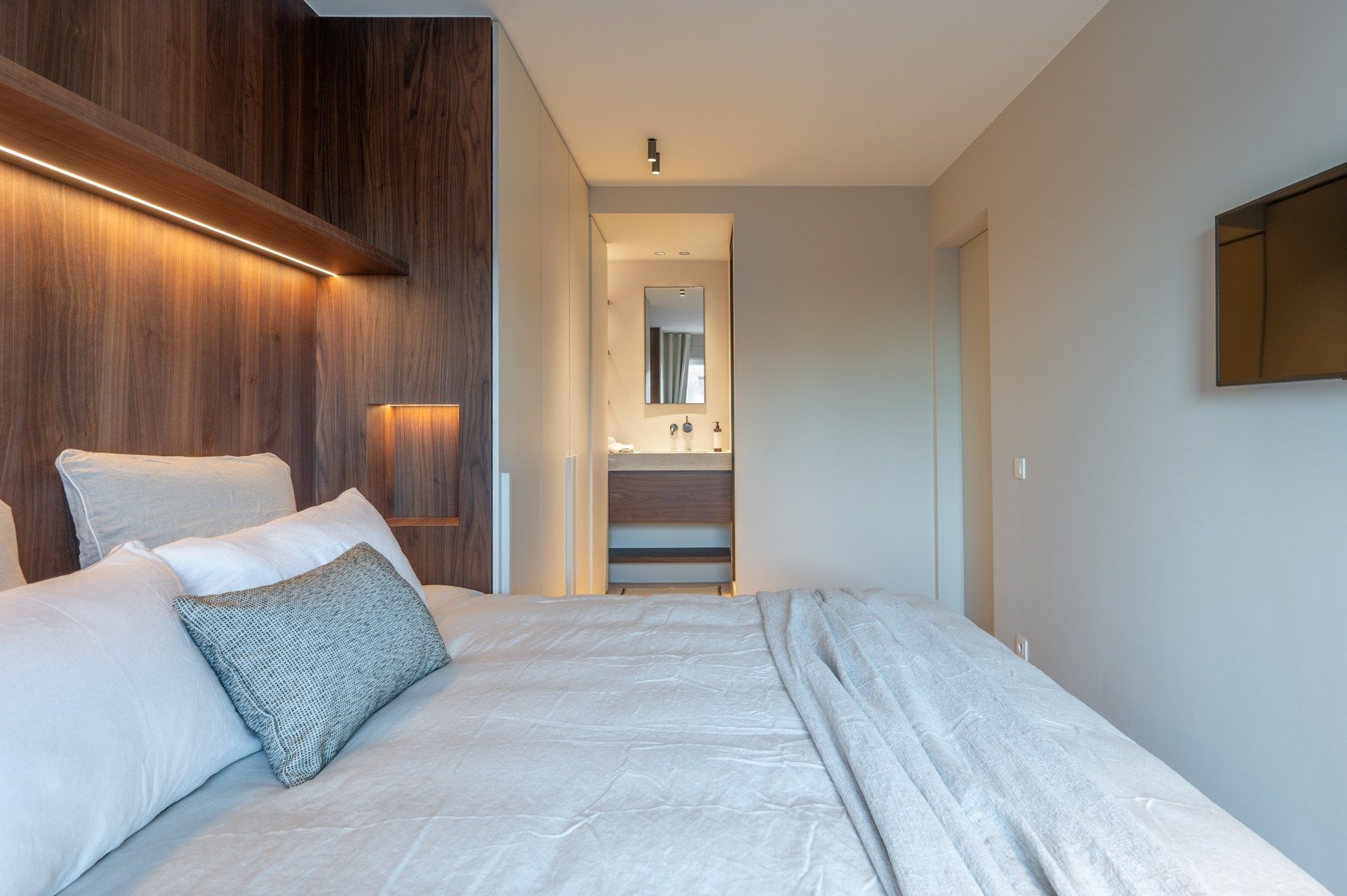 Luxueus afgewerkt nieuwbouwappartement met frontaal zeezicht, ruime terrassen, nabij het Albertplein.  foto 18