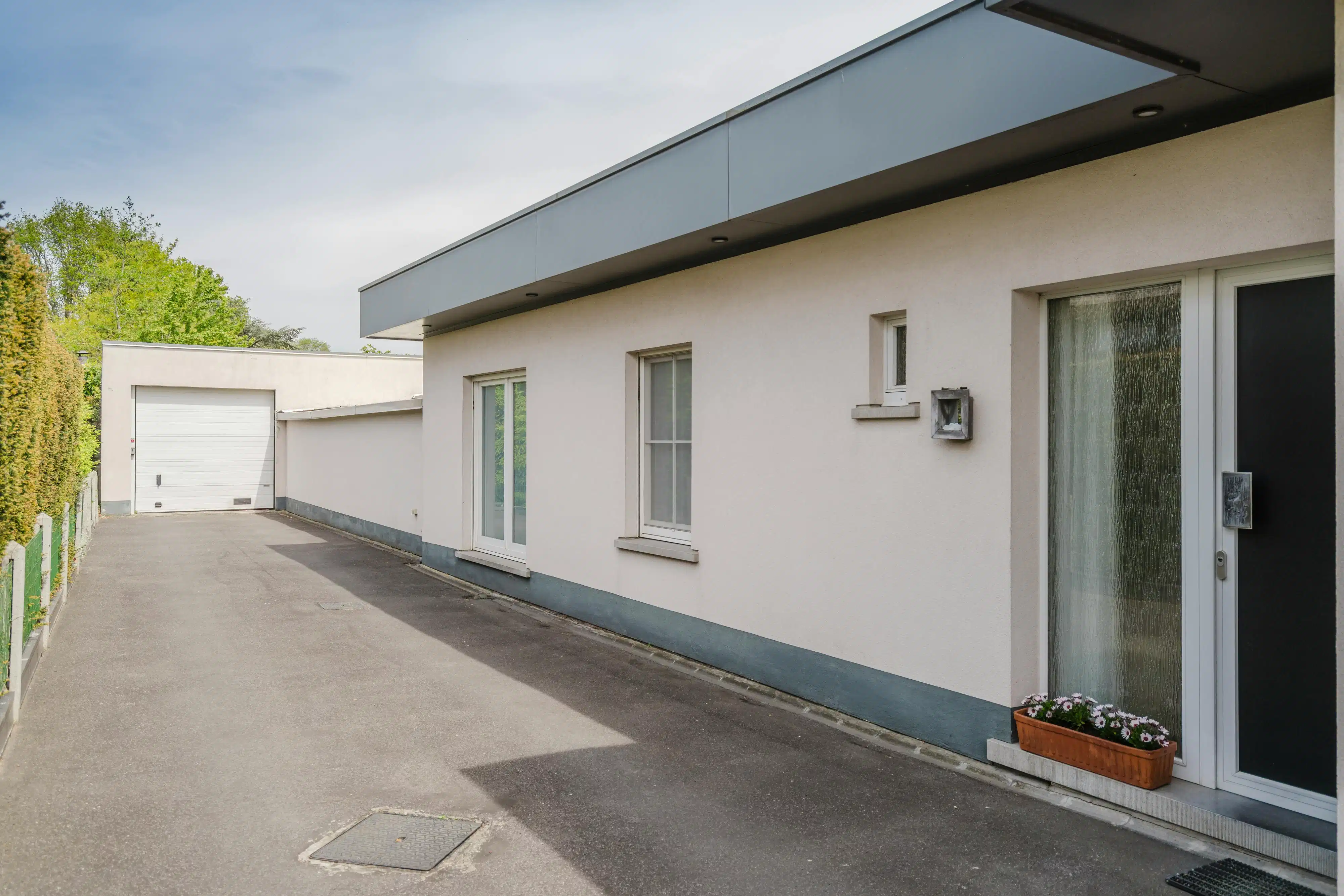 Gelijkvloerse villa met atelier/grote garage nabij het Preshoekbos foto 10