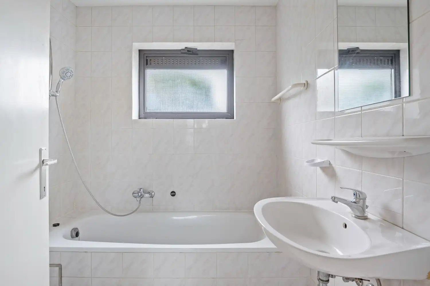 Appartement met 2 slaapkamers en terras in Wommelgem! foto 9