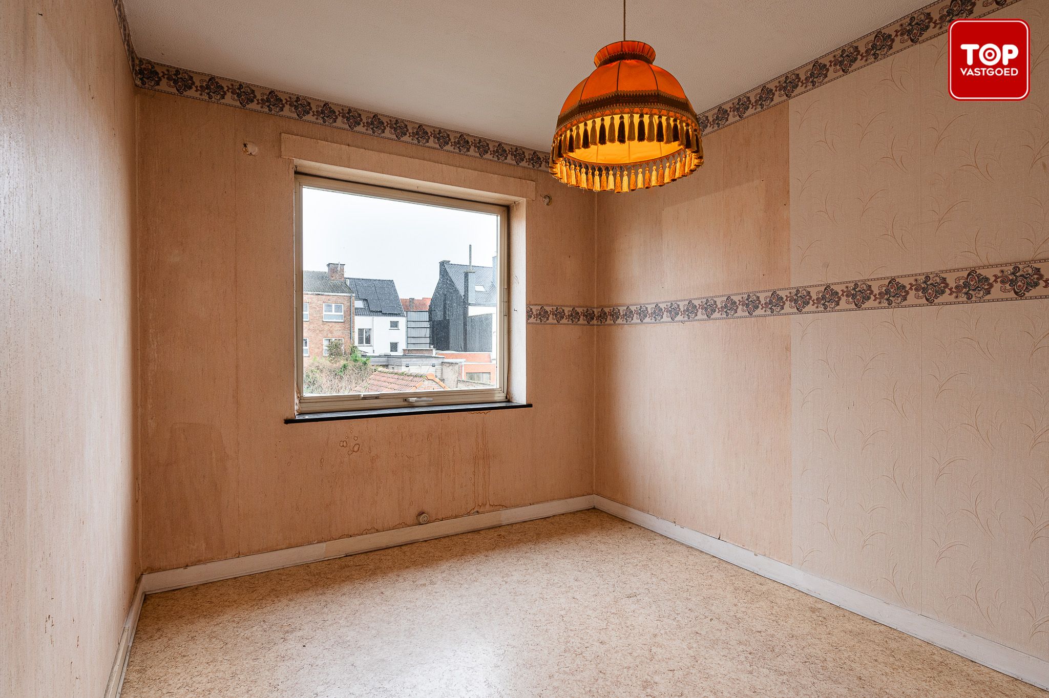 te renoveren woning met 3 slaapkamers en leuke tuin foto 11