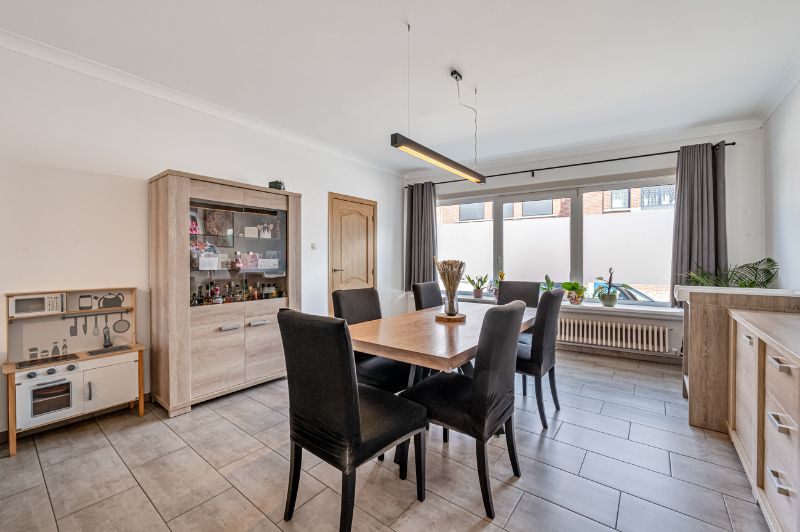 Gezellige instapklare woning met terras en tuin foto 5
