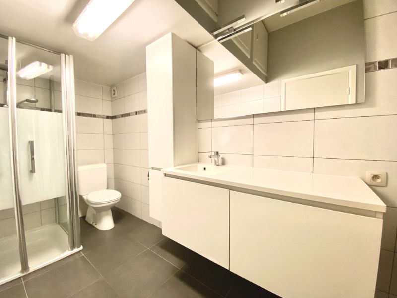 Ruime studio in centrum Ieper foto 5