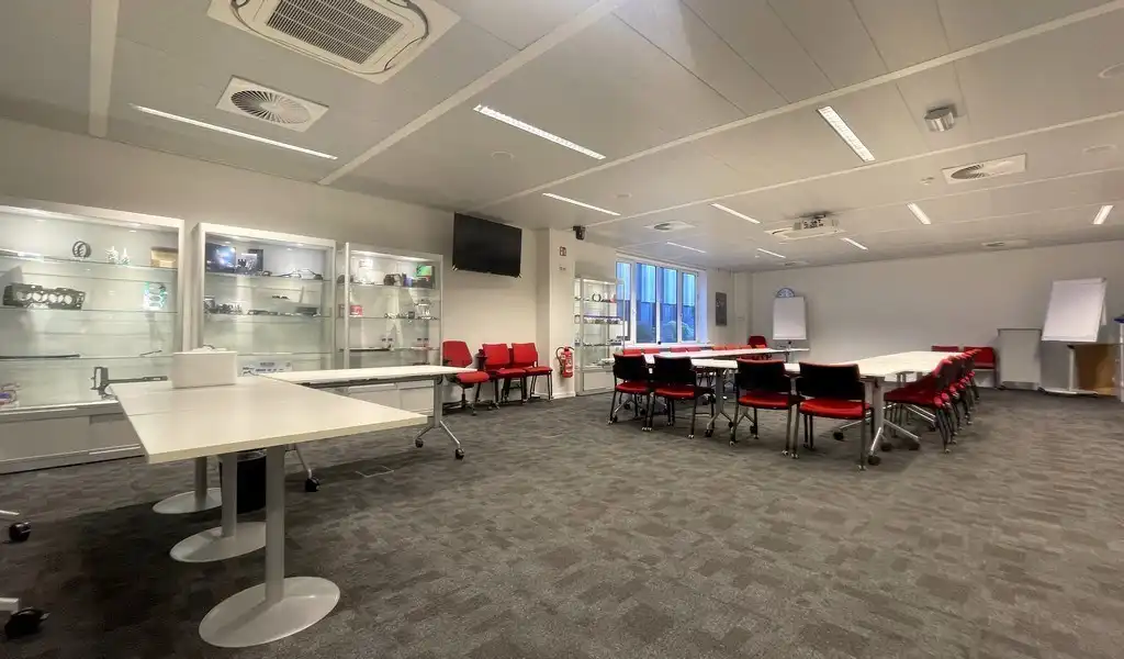 Instapklare kantoren te huur vlakbij E19 in Kontich foto 19