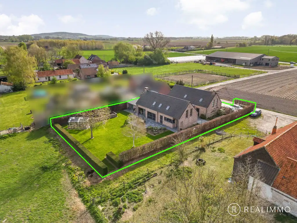 Uitzonderlijke villa met EPC B op landelijke ligging te Pottes, met 1001 mogelijkheden! foto 3