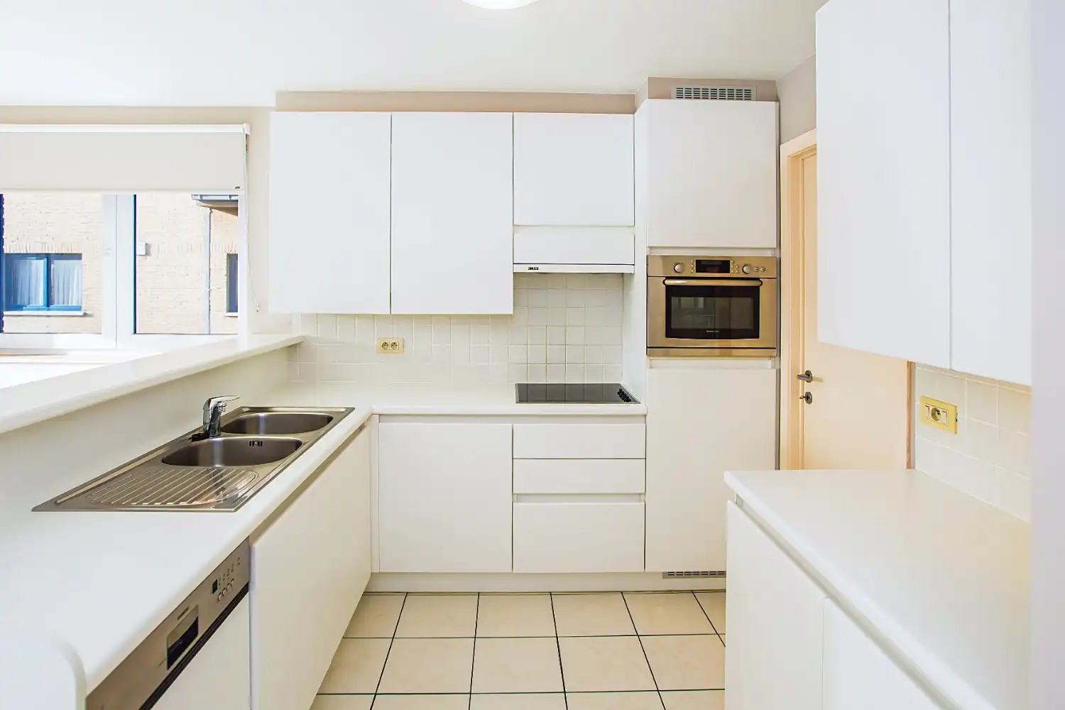 Lichtrijk 2-slaapkamerappartement met zongericht terras in Middelkerke foto 10